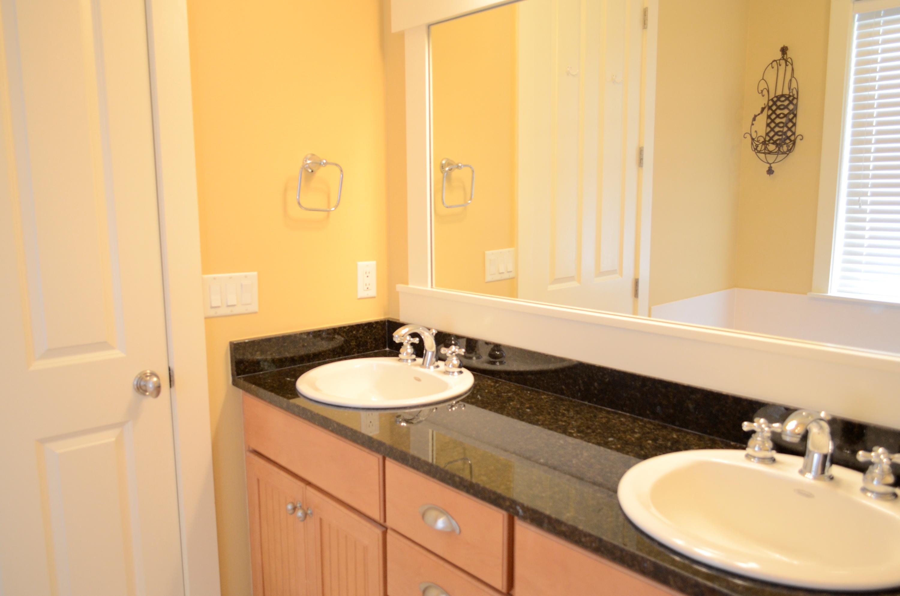LAUREL GROVE - Residential Lease