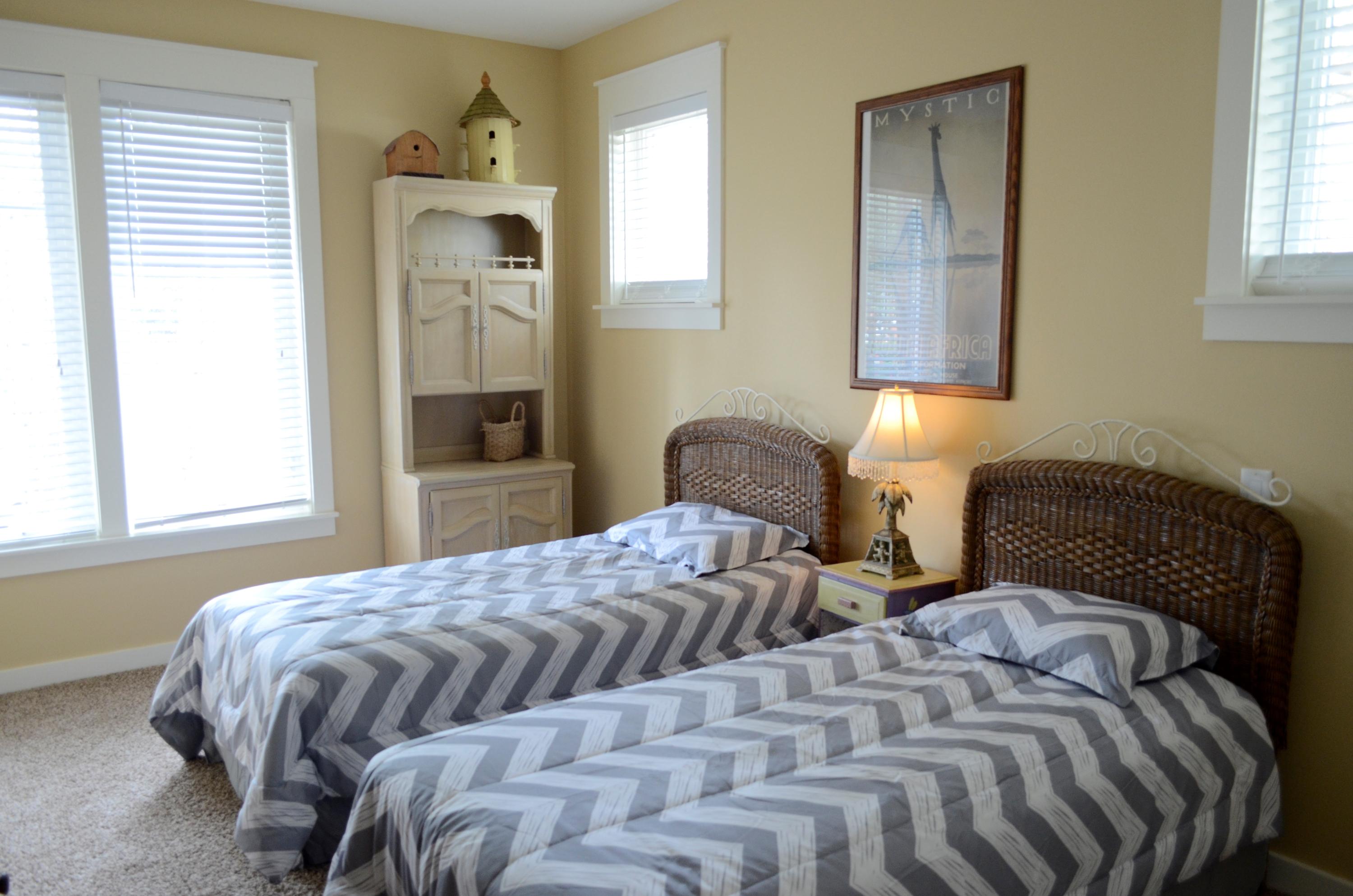 LAUREL GROVE - Residential Lease
