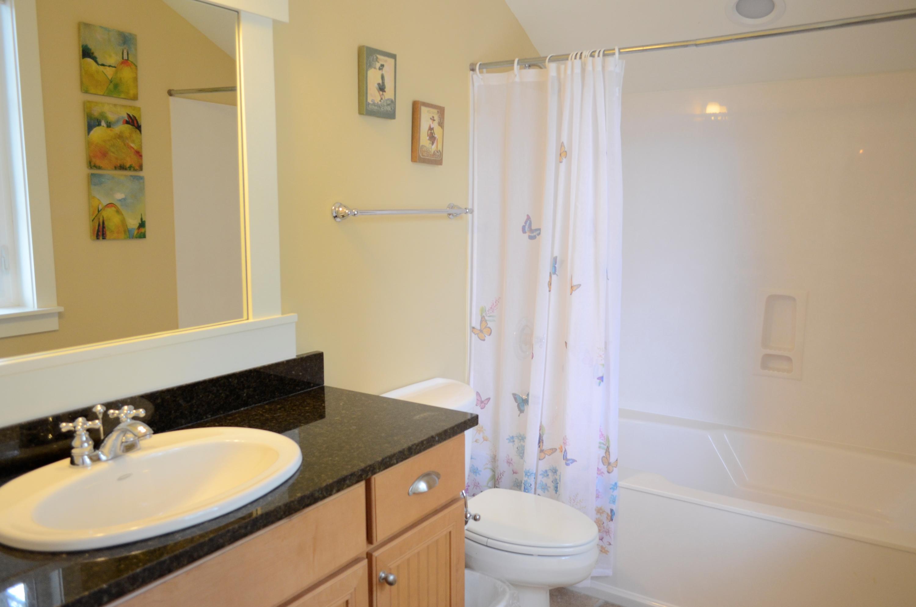 LAUREL GROVE - Residential Lease