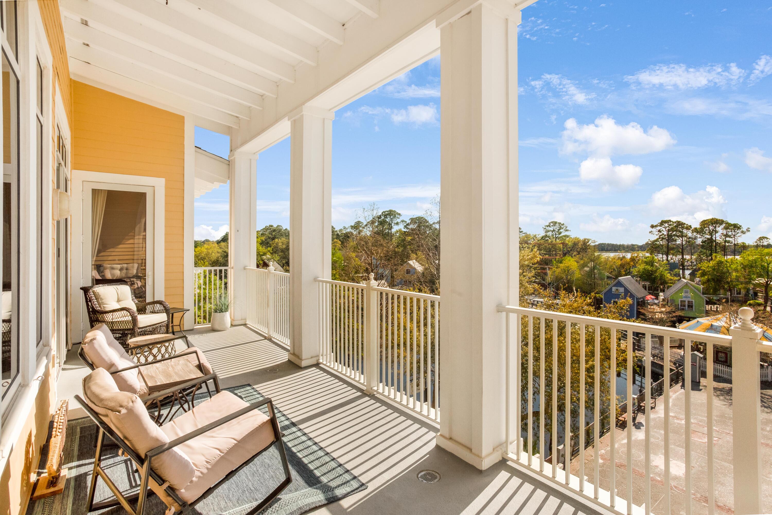 OBSERVATION POINT - Residential