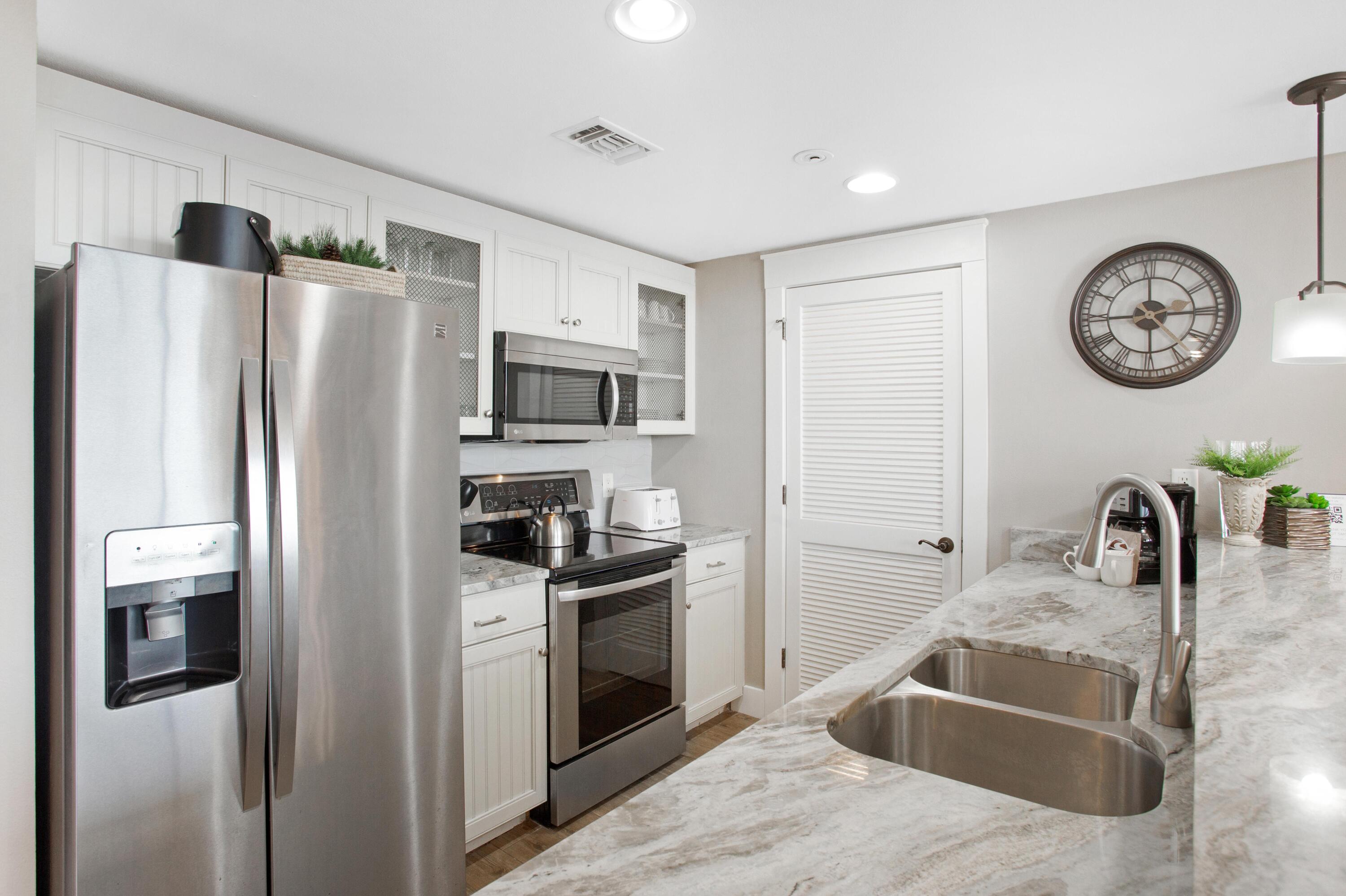 OBSERVATION POINT - Residential