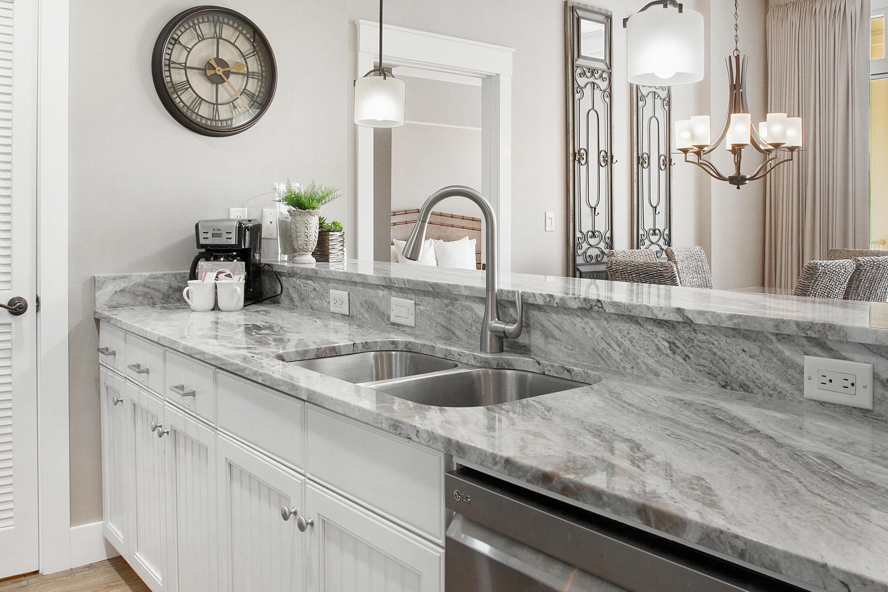 OBSERVATION POINT - Residential