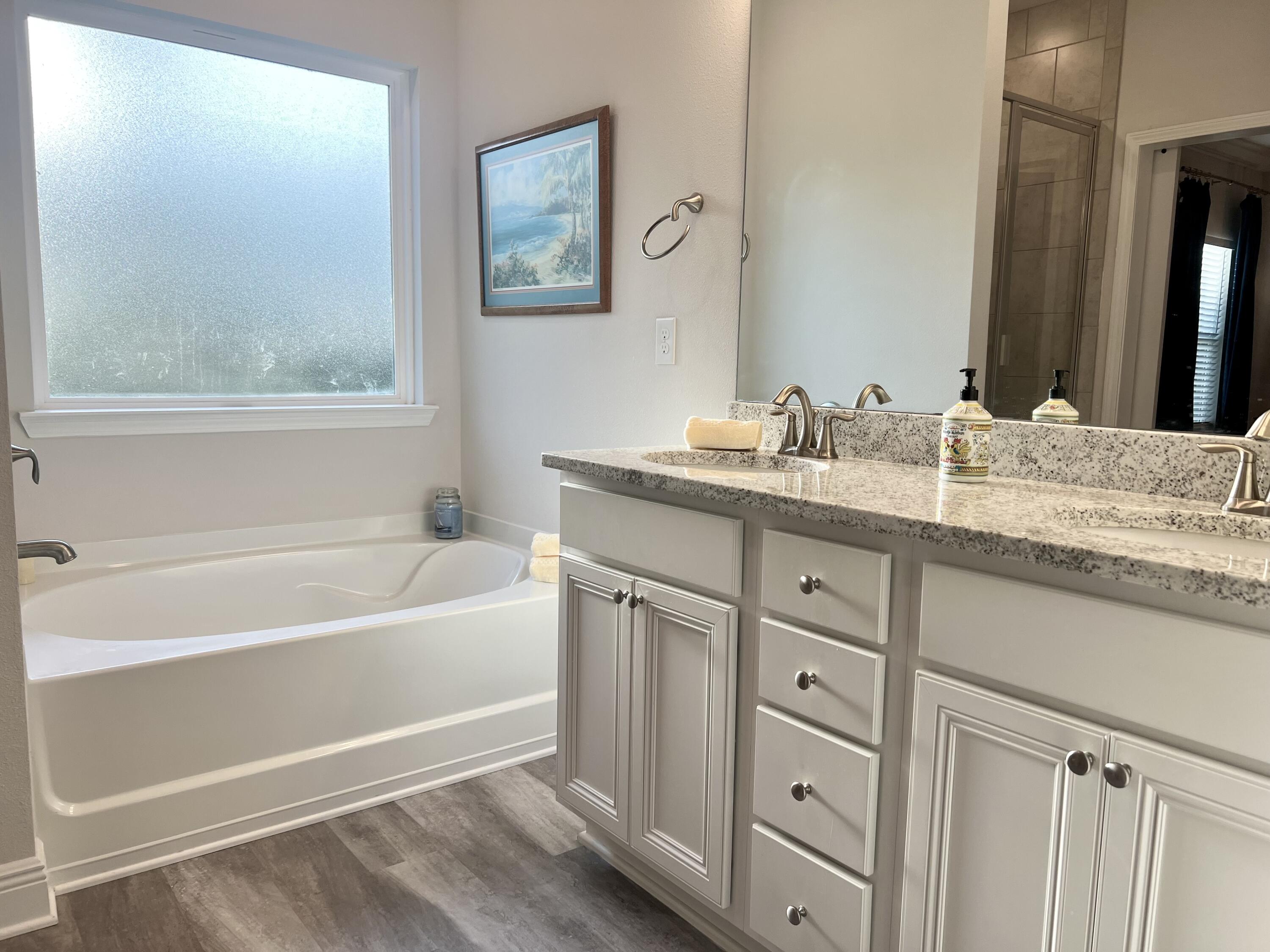 STONEGATE - Residential