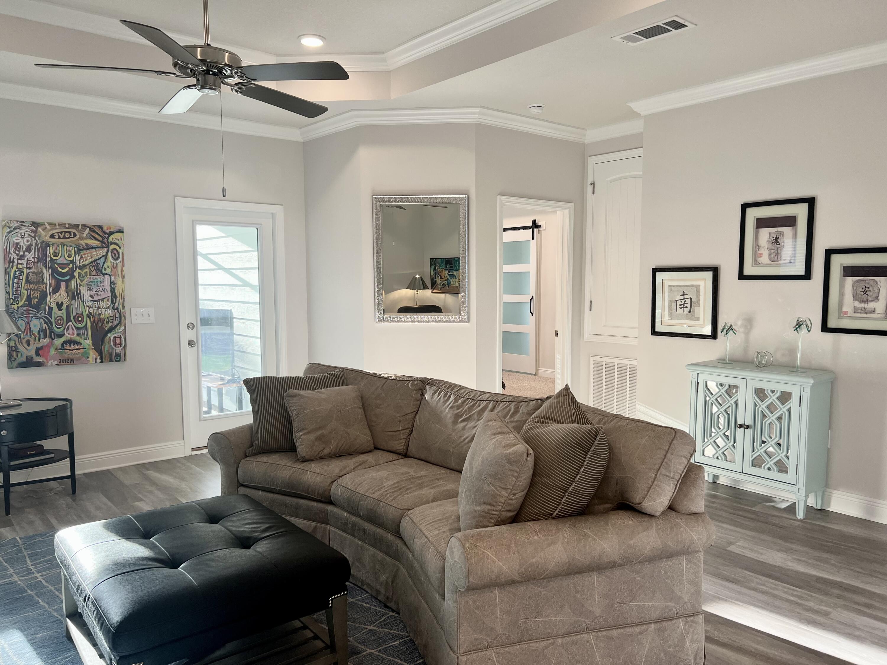 STONEGATE - Residential