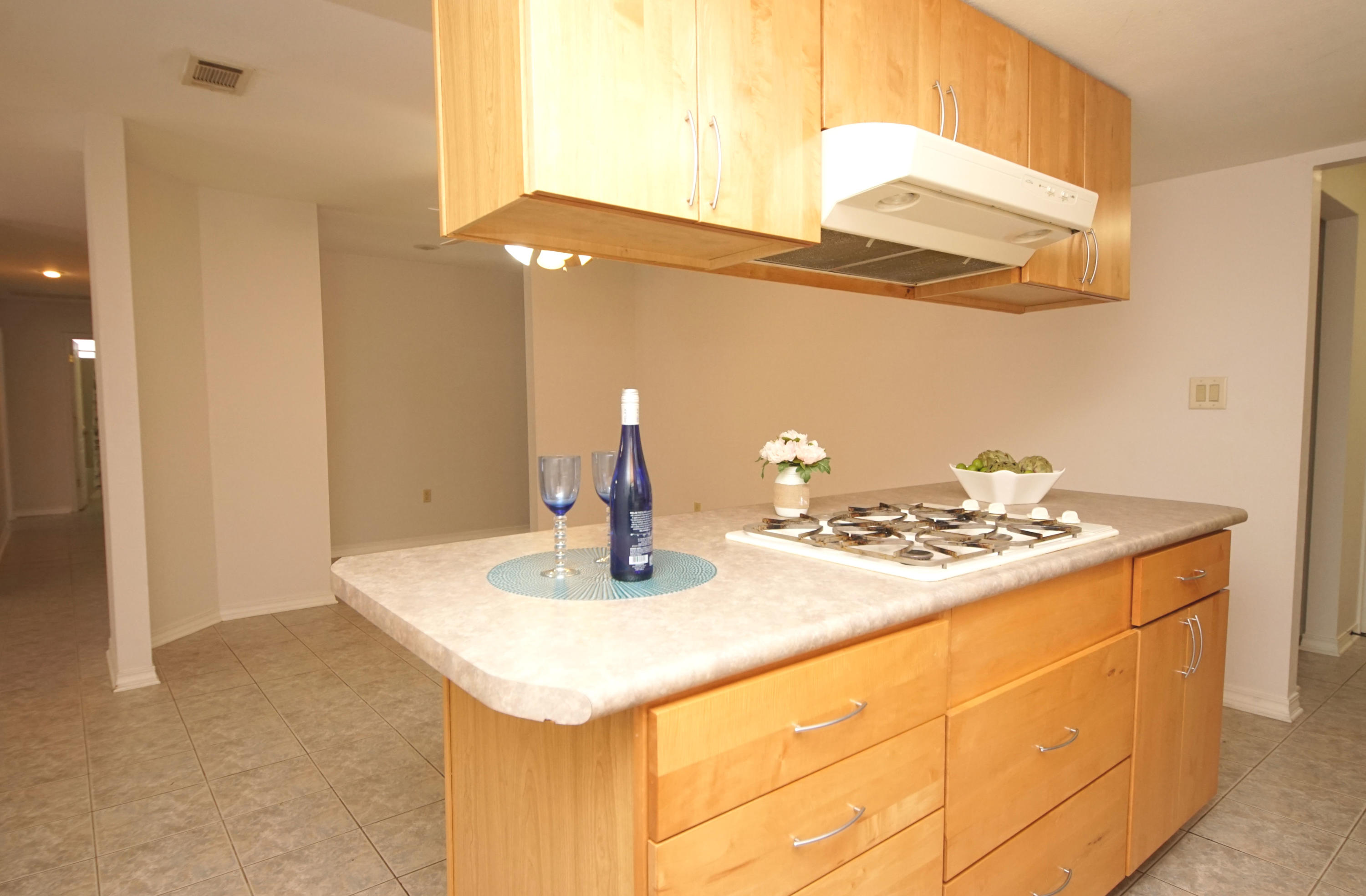 GOLDEN OAKS - Residential