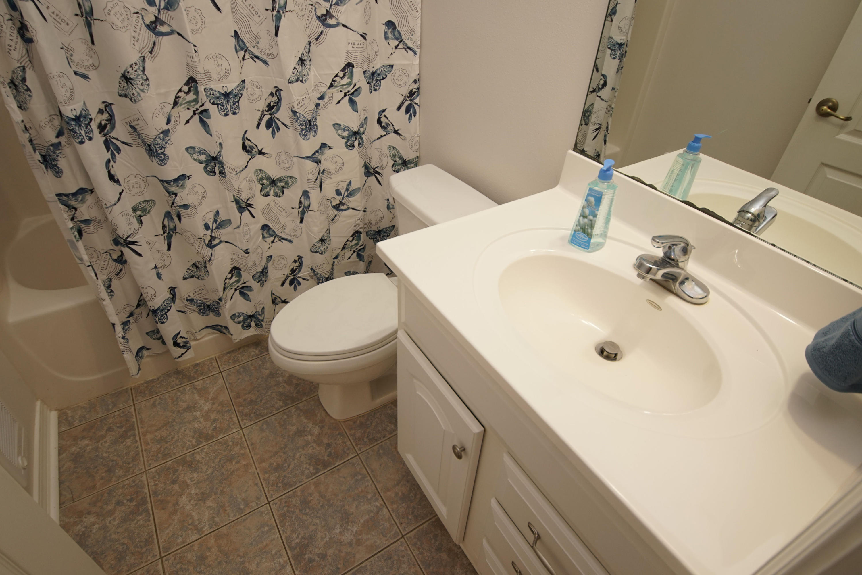 GOLDEN OAKS - Residential