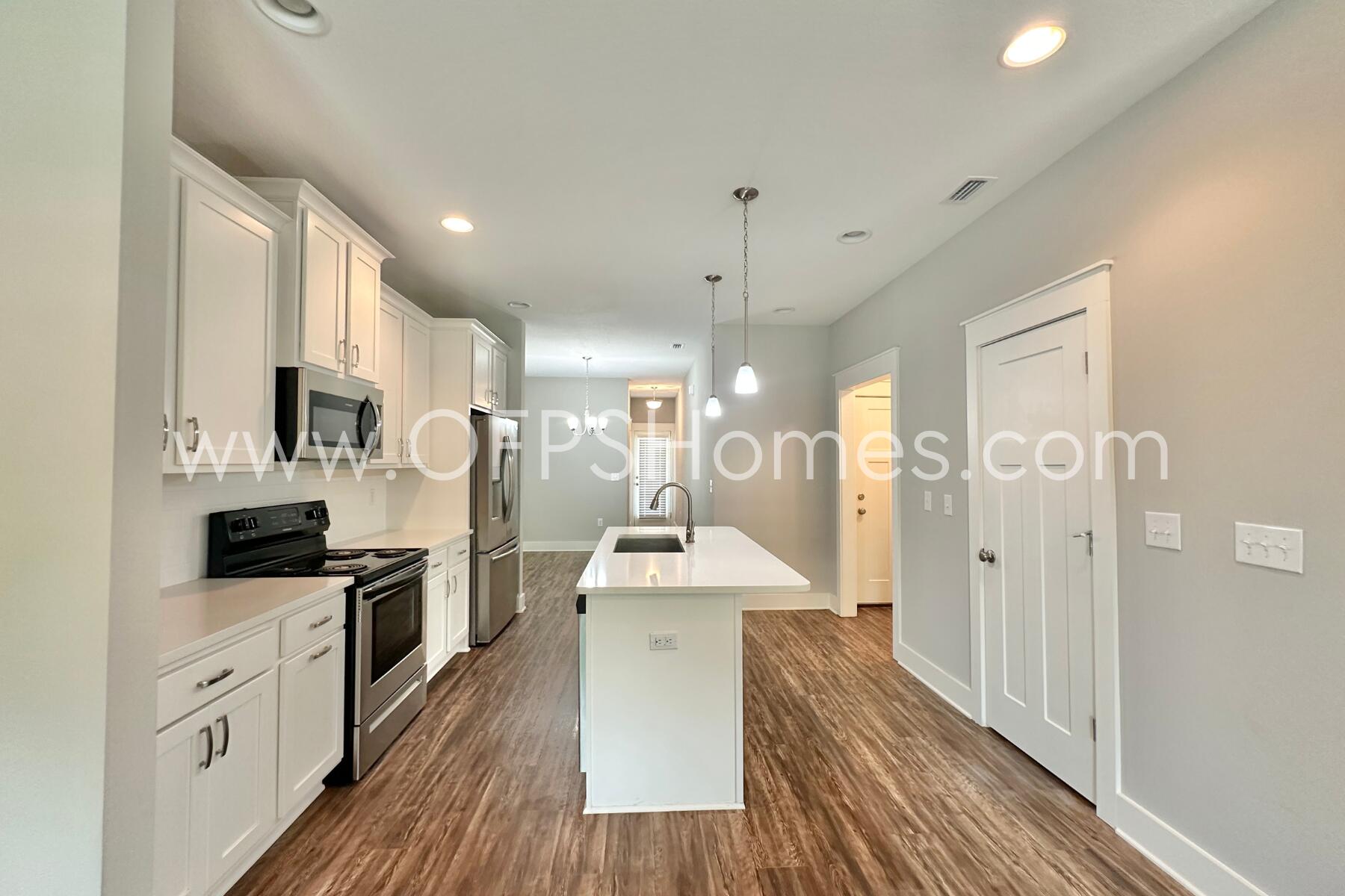 Tuscan Village TH - Residential Lease