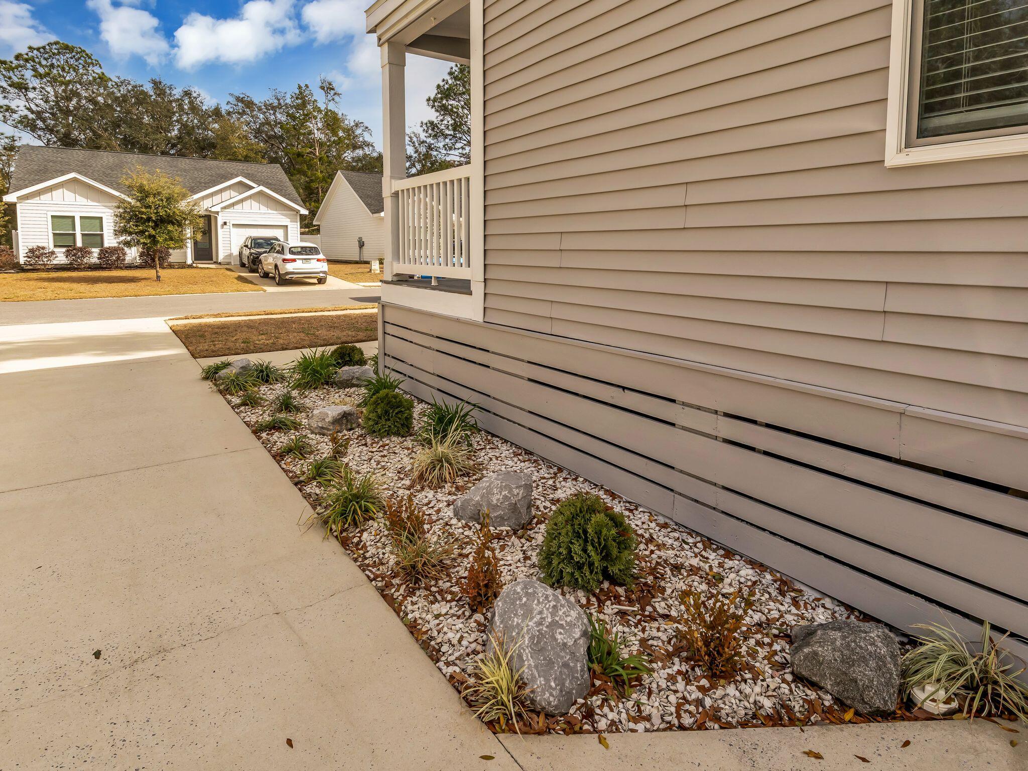 ENCLAVE - Residential