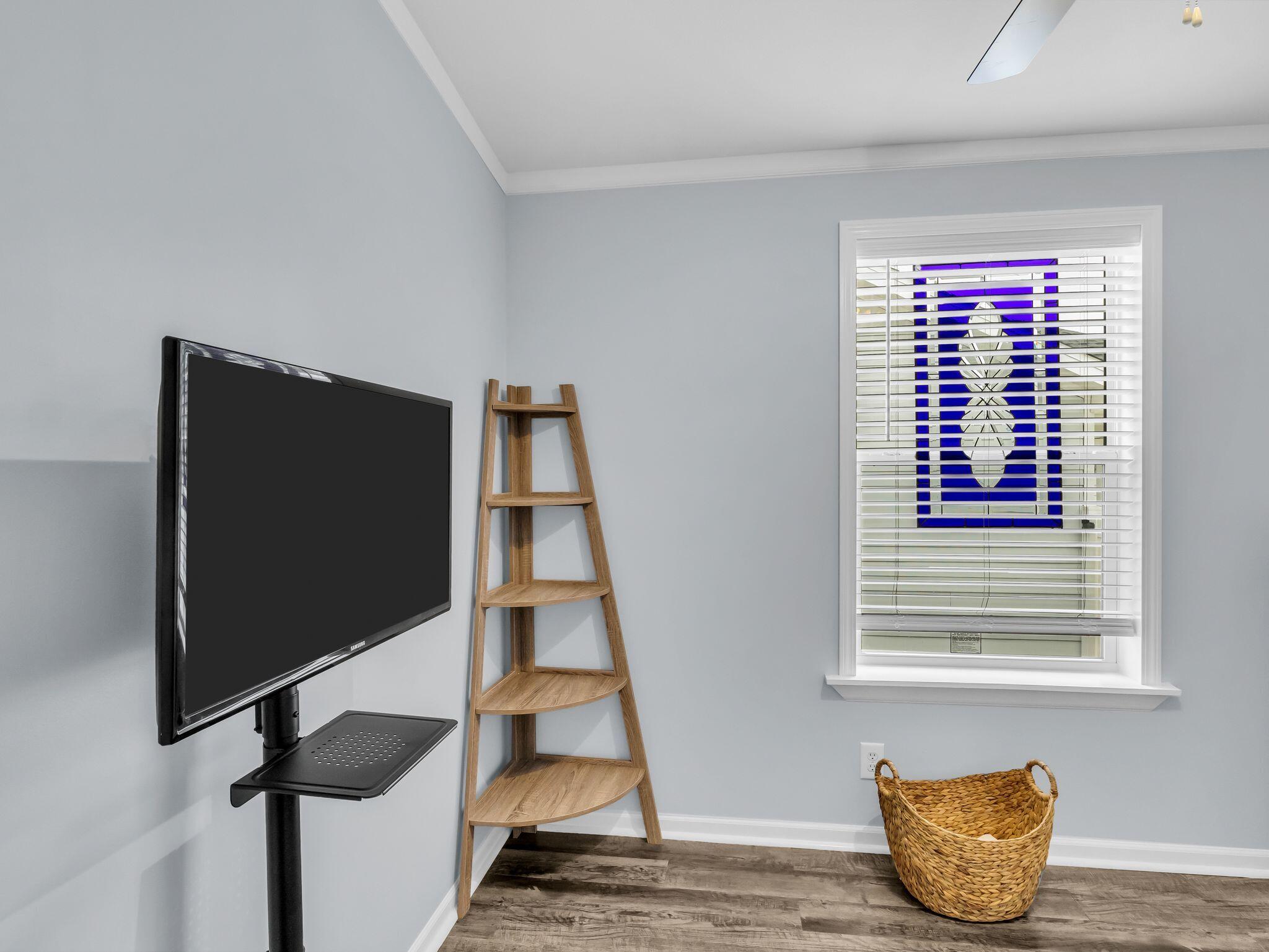 ENCLAVE - Residential