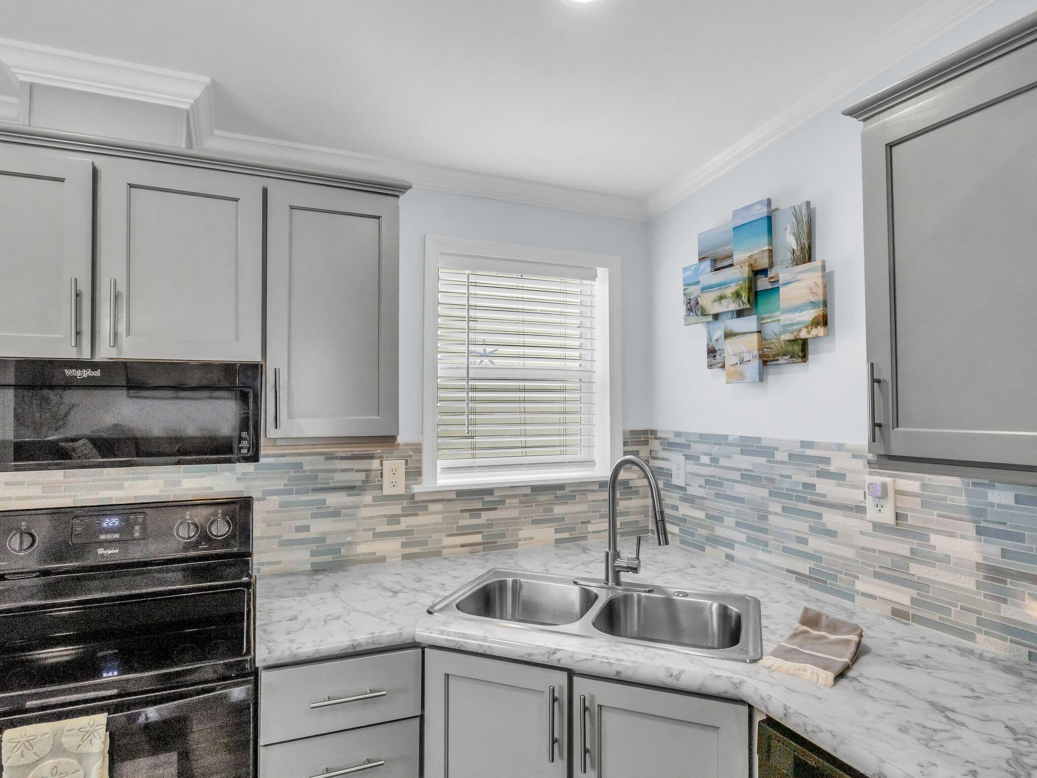 ENCLAVE - Residential