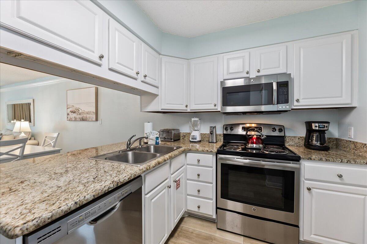 ISLANDER CONDO PH 2 - Residential