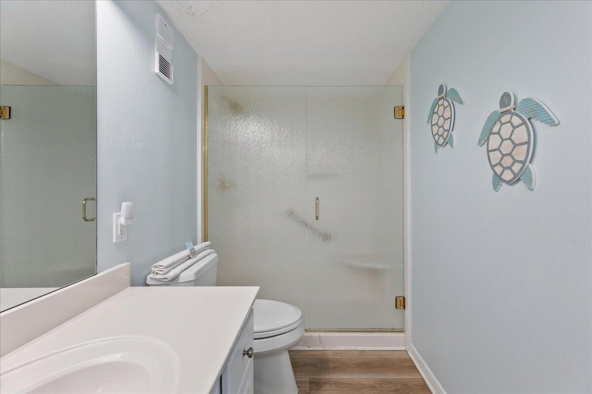 ISLANDER CONDO PH 2 - Residential