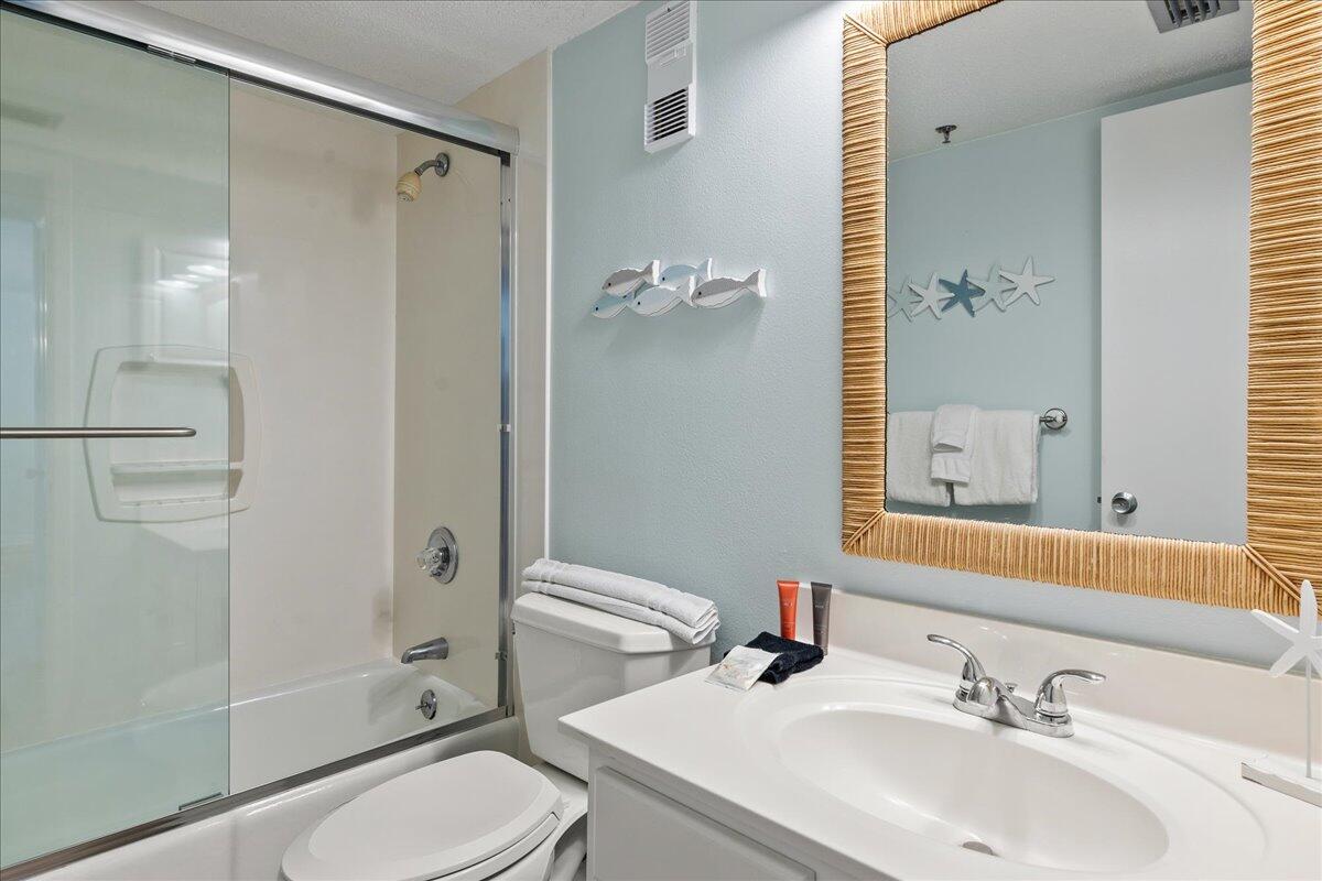 ISLANDER CONDO PH 2 - Residential