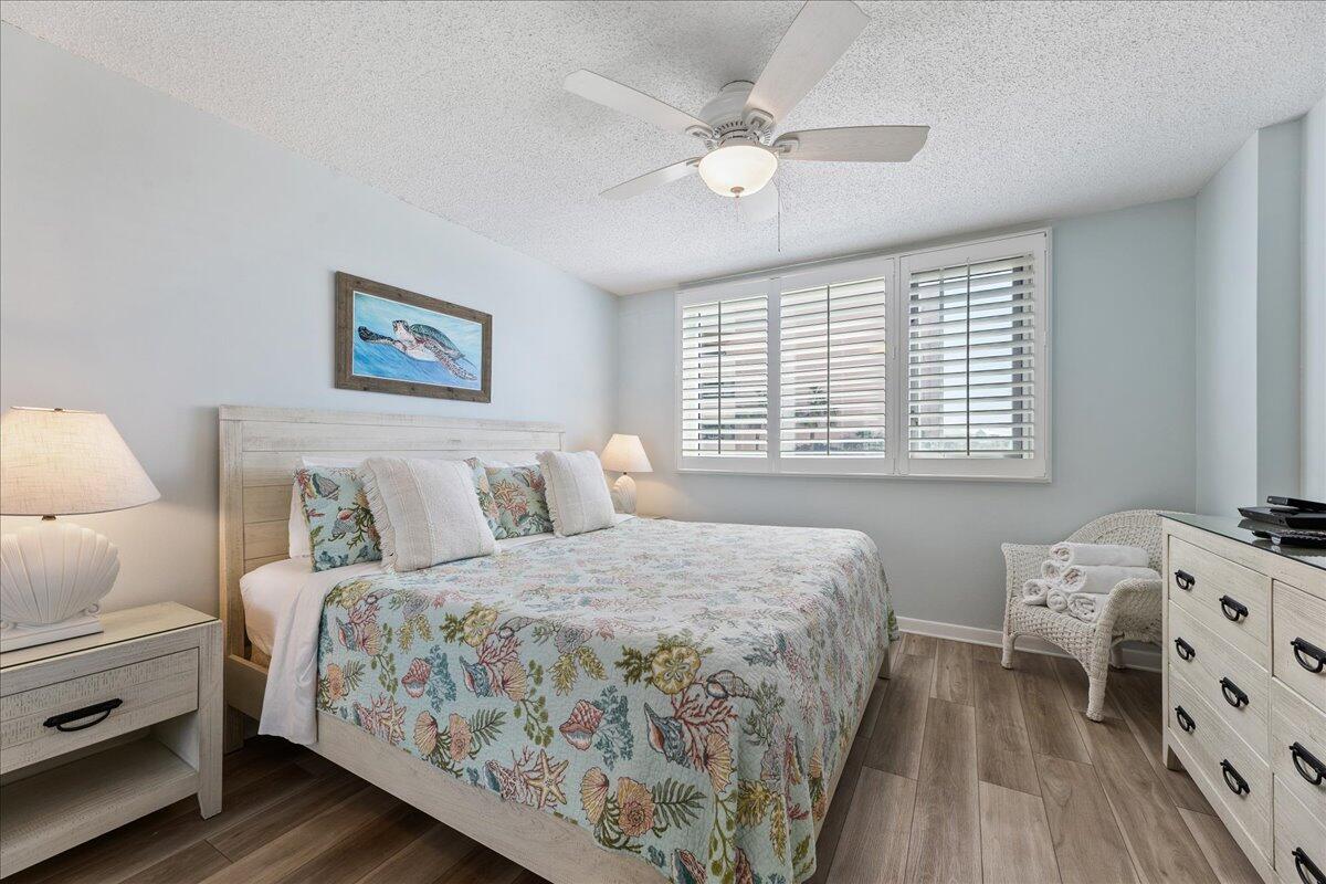 ISLANDER CONDO PH 2 - Residential
