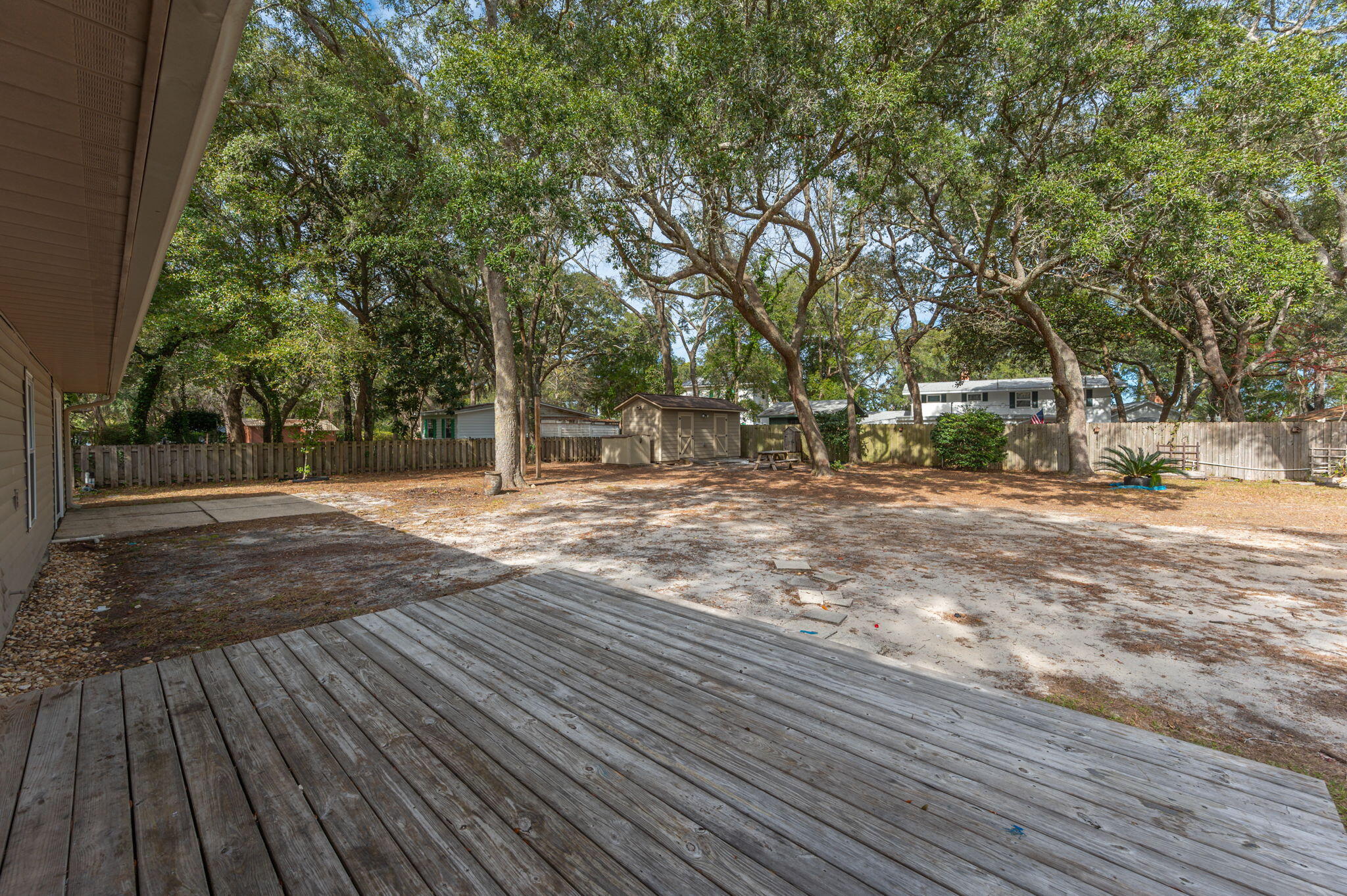 VALPARAISO SHORES - Residential Lease