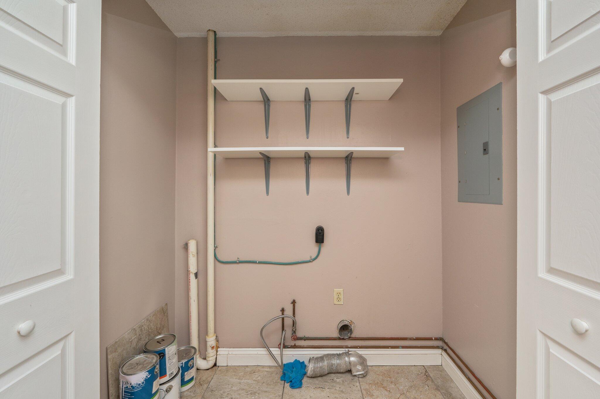 VALPARAISO SHORES - Residential Lease