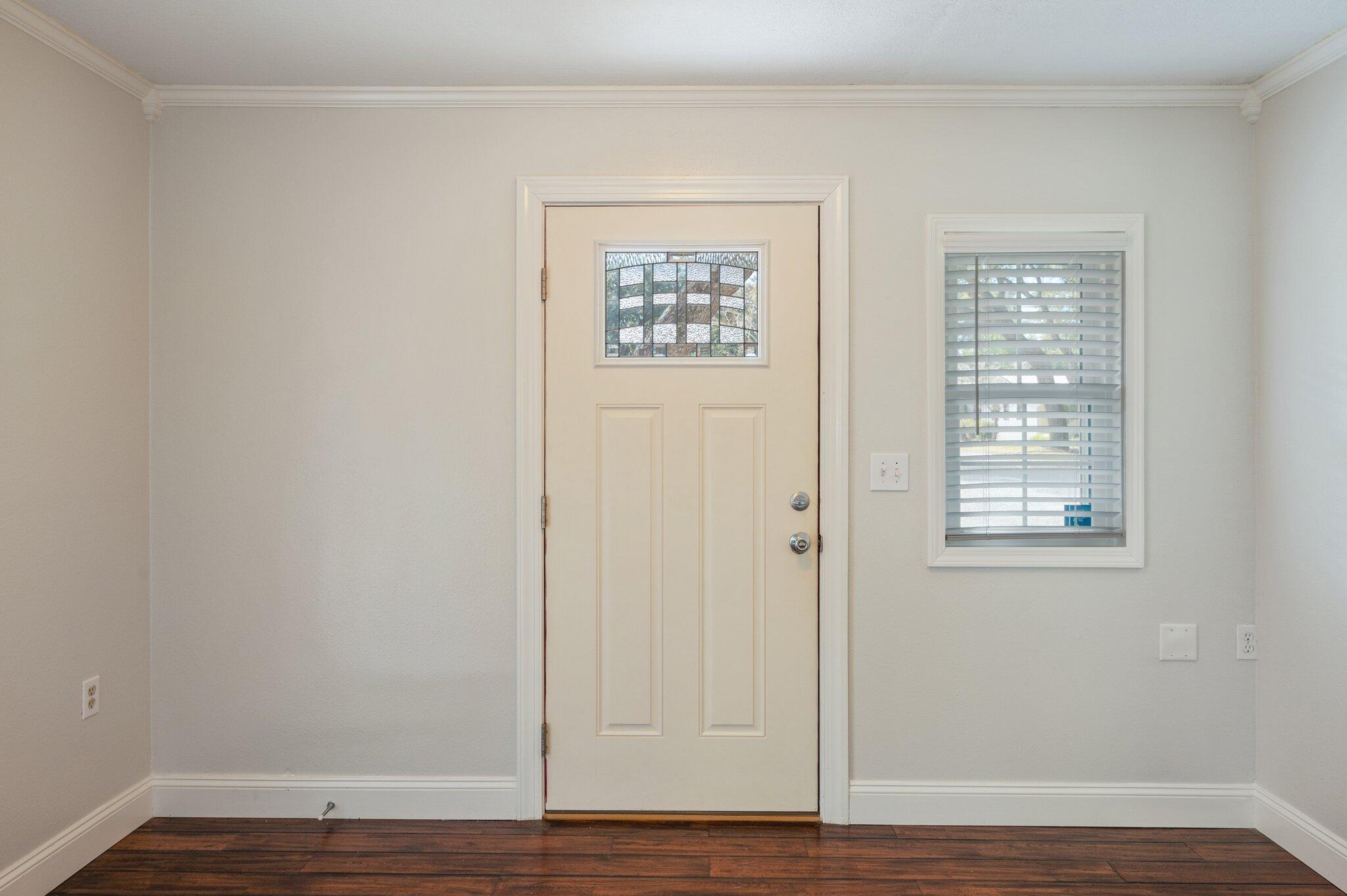 VALPARAISO SHORES - Residential Lease