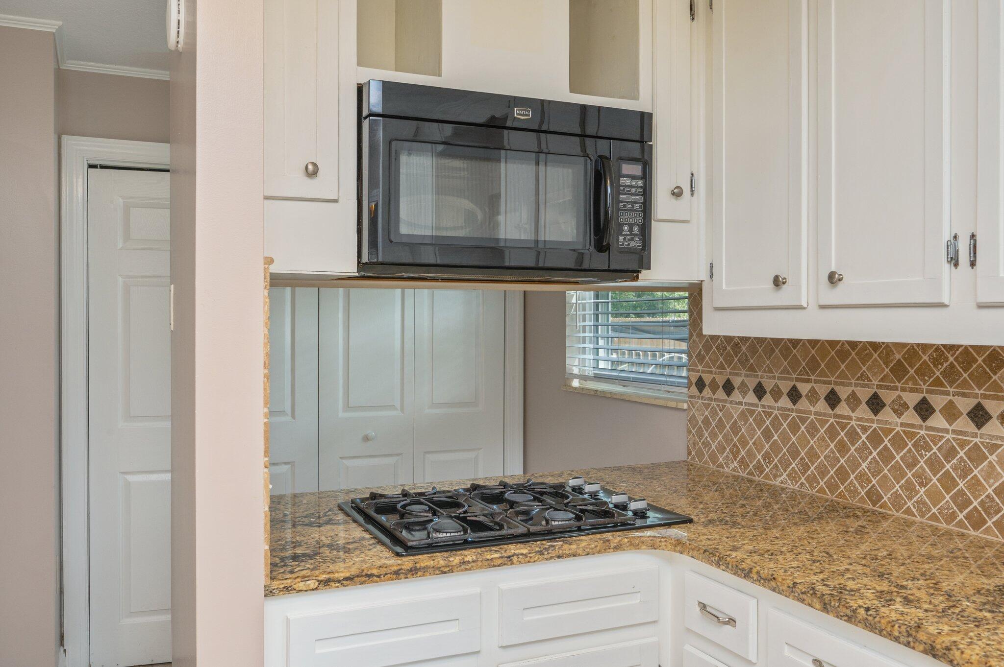 VALPARAISO SHORES - Residential Lease