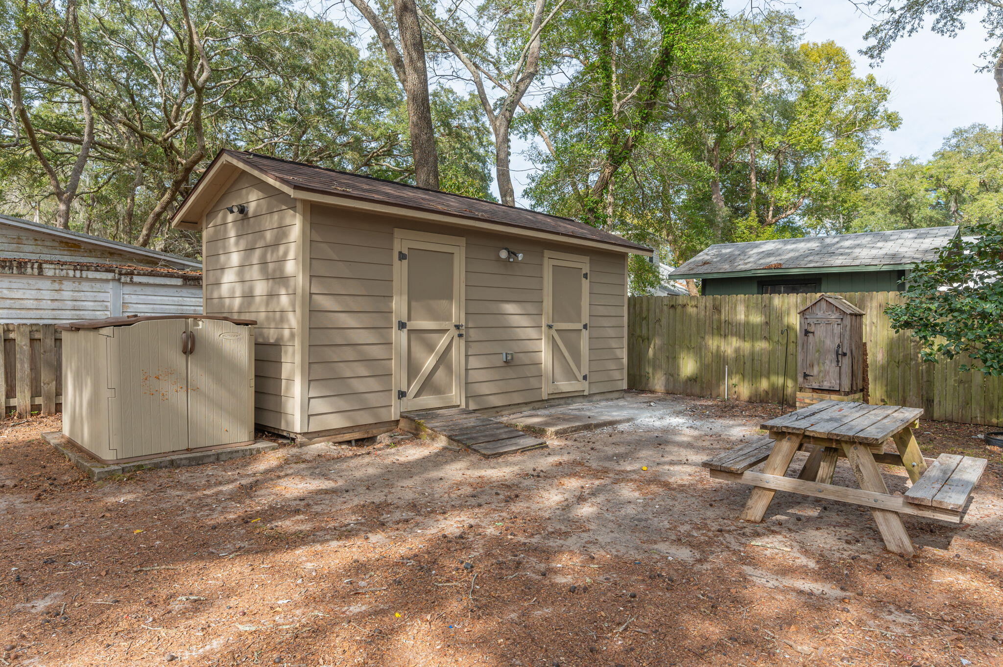 VALPARAISO SHORES - Residential Lease