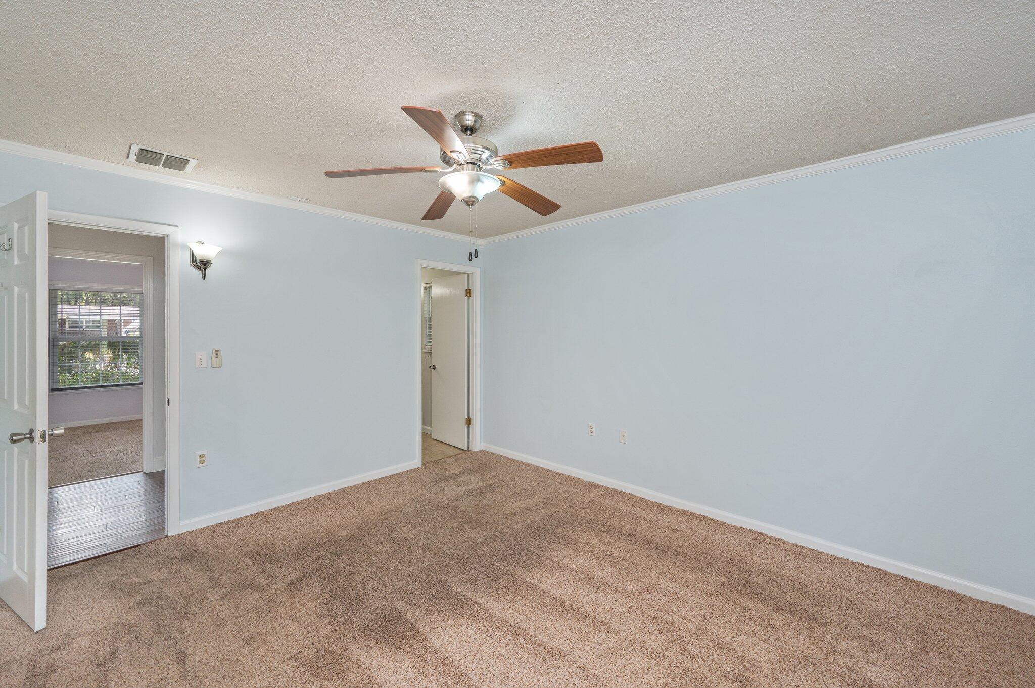 VALPARAISO SHORES - Residential Lease