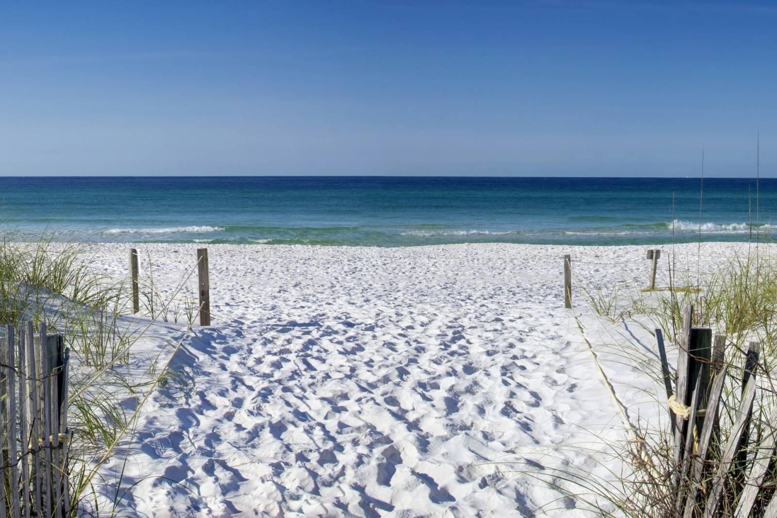 MIRAMAR BEACH VILLAS - Residential