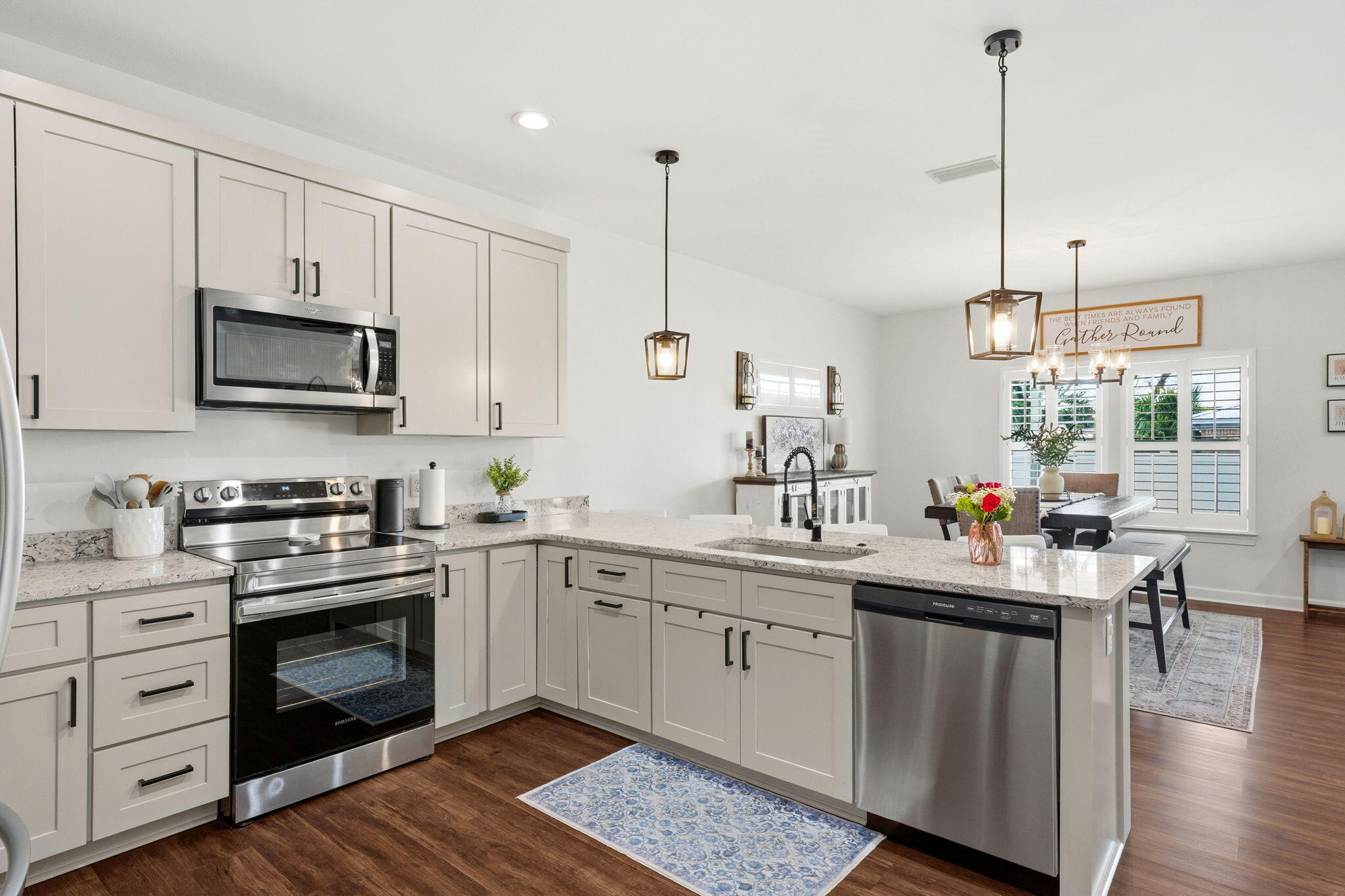 LYNN HAVEN - Residential