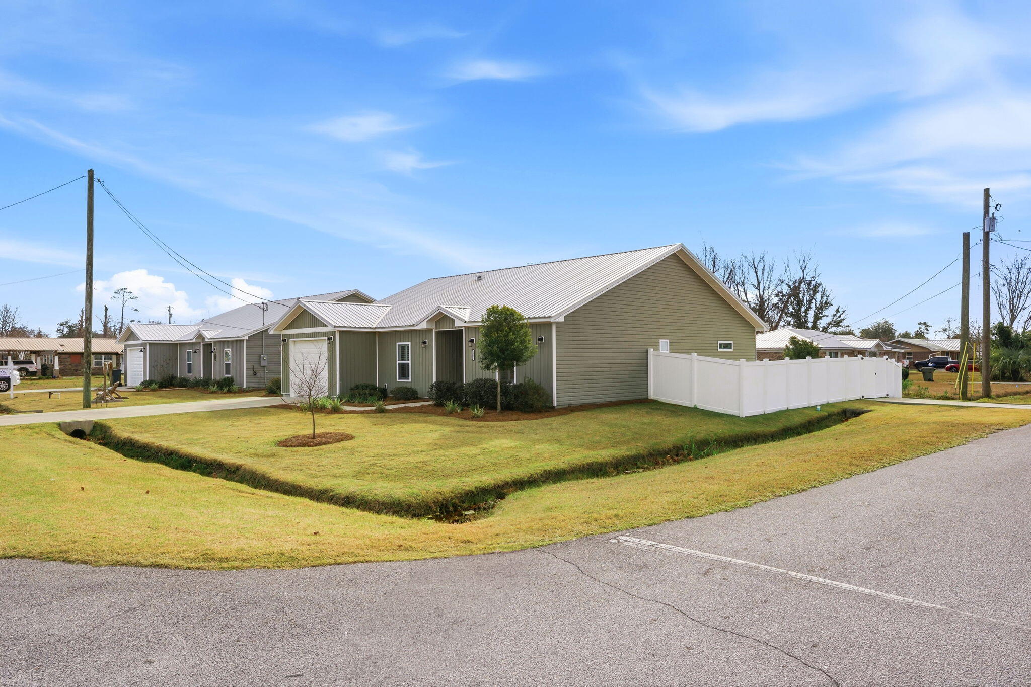 LYNN HAVEN - Residential