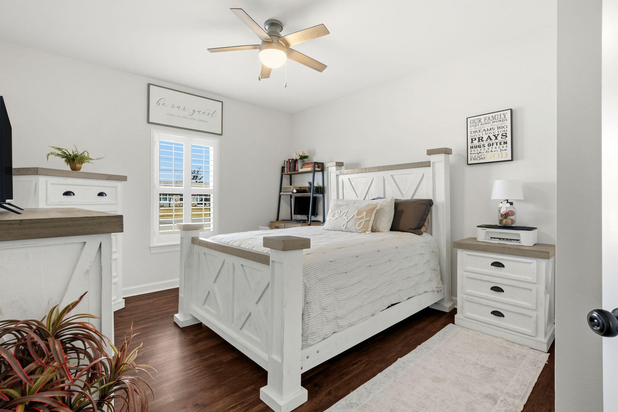 LYNN HAVEN - Residential