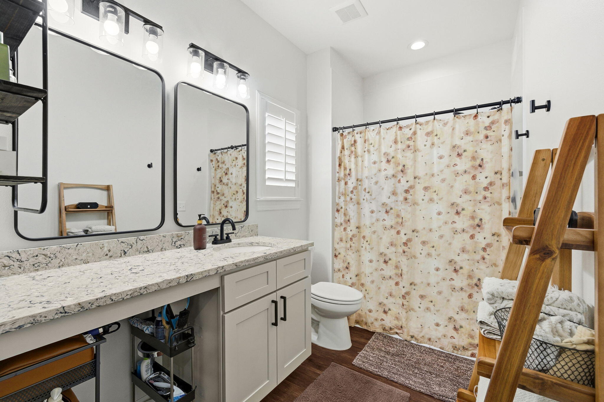 LYNN HAVEN - Residential