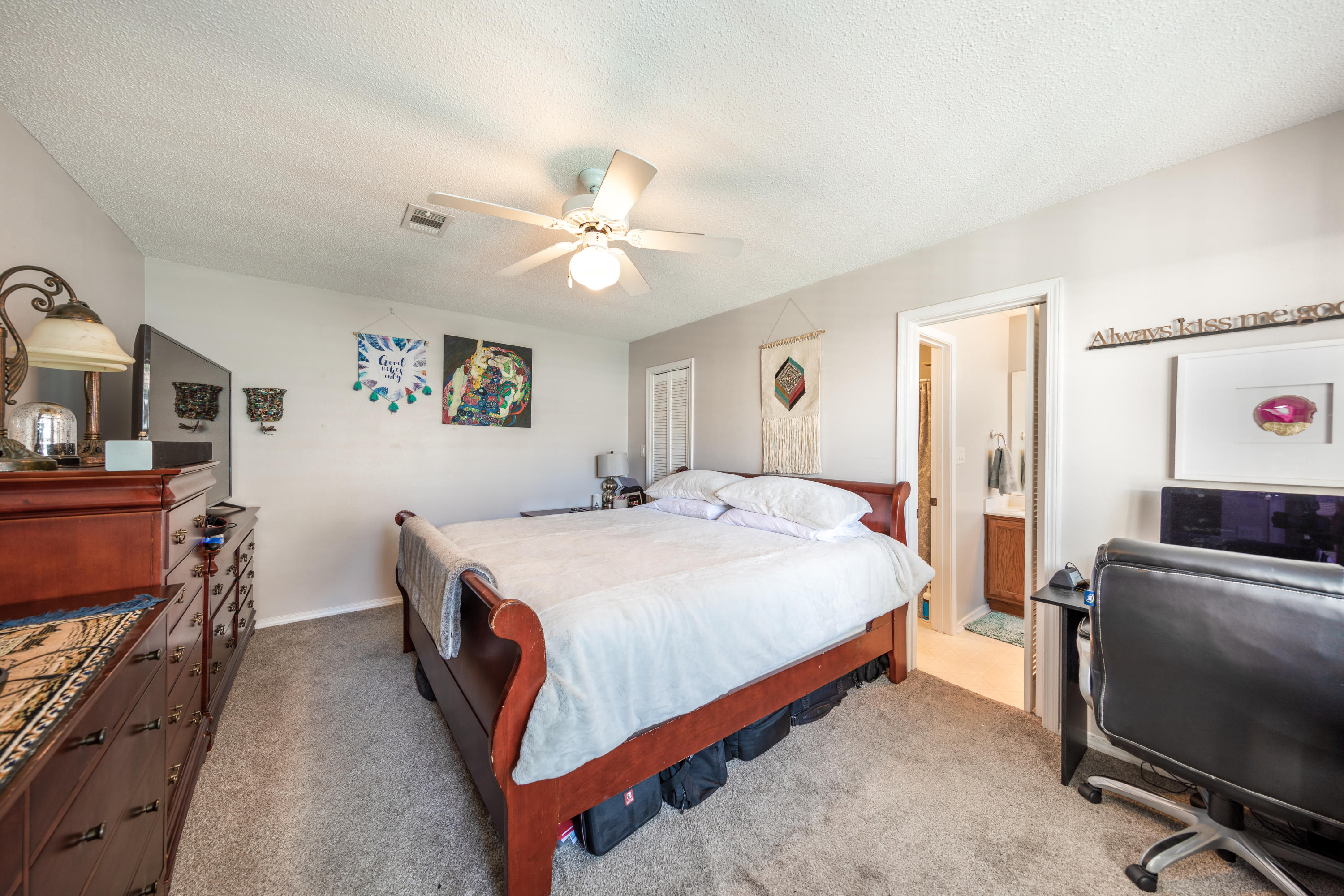 HUNTERS RUN S/D - Residential