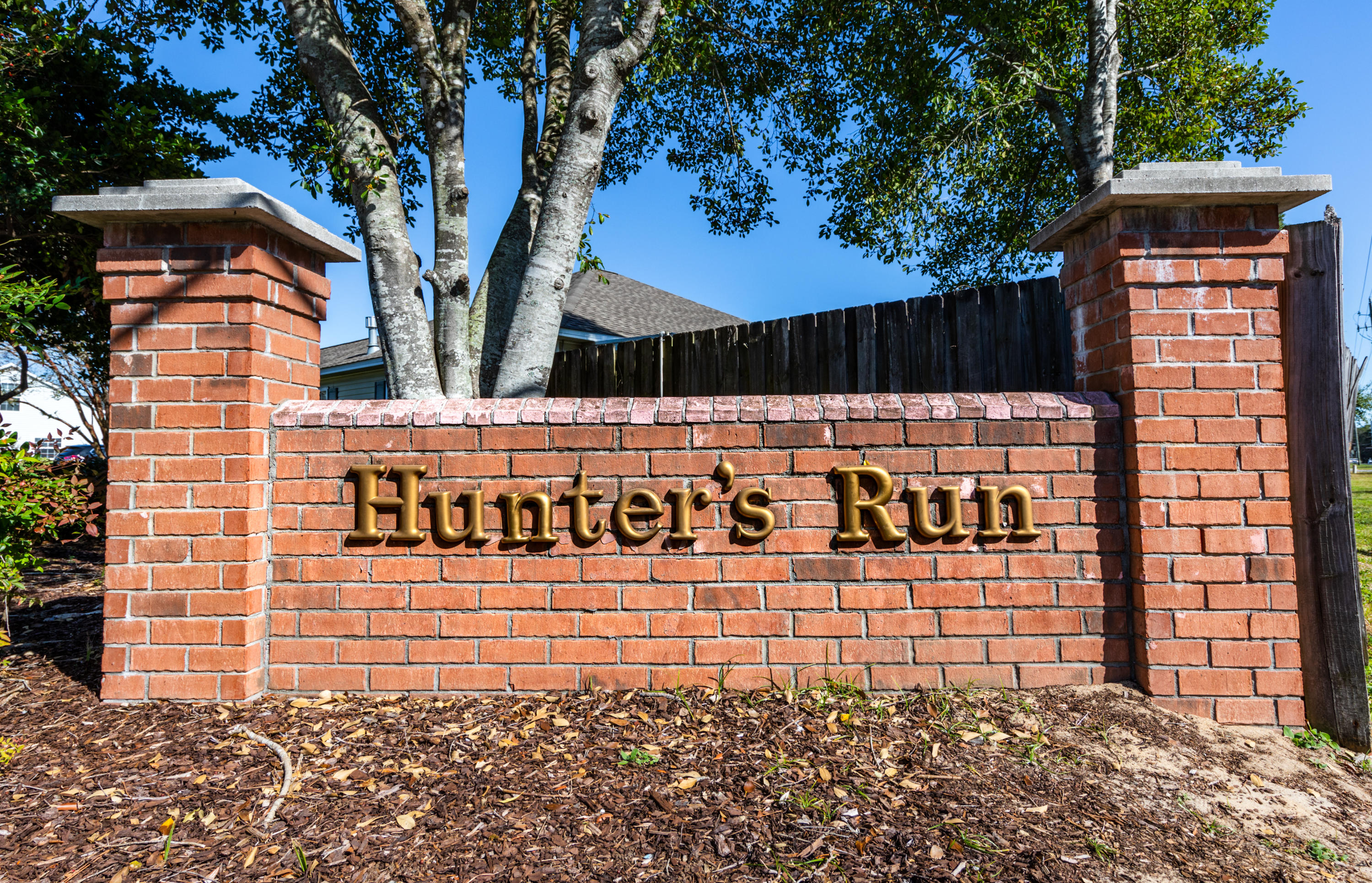 HUNTERS RUN S/D - Residential