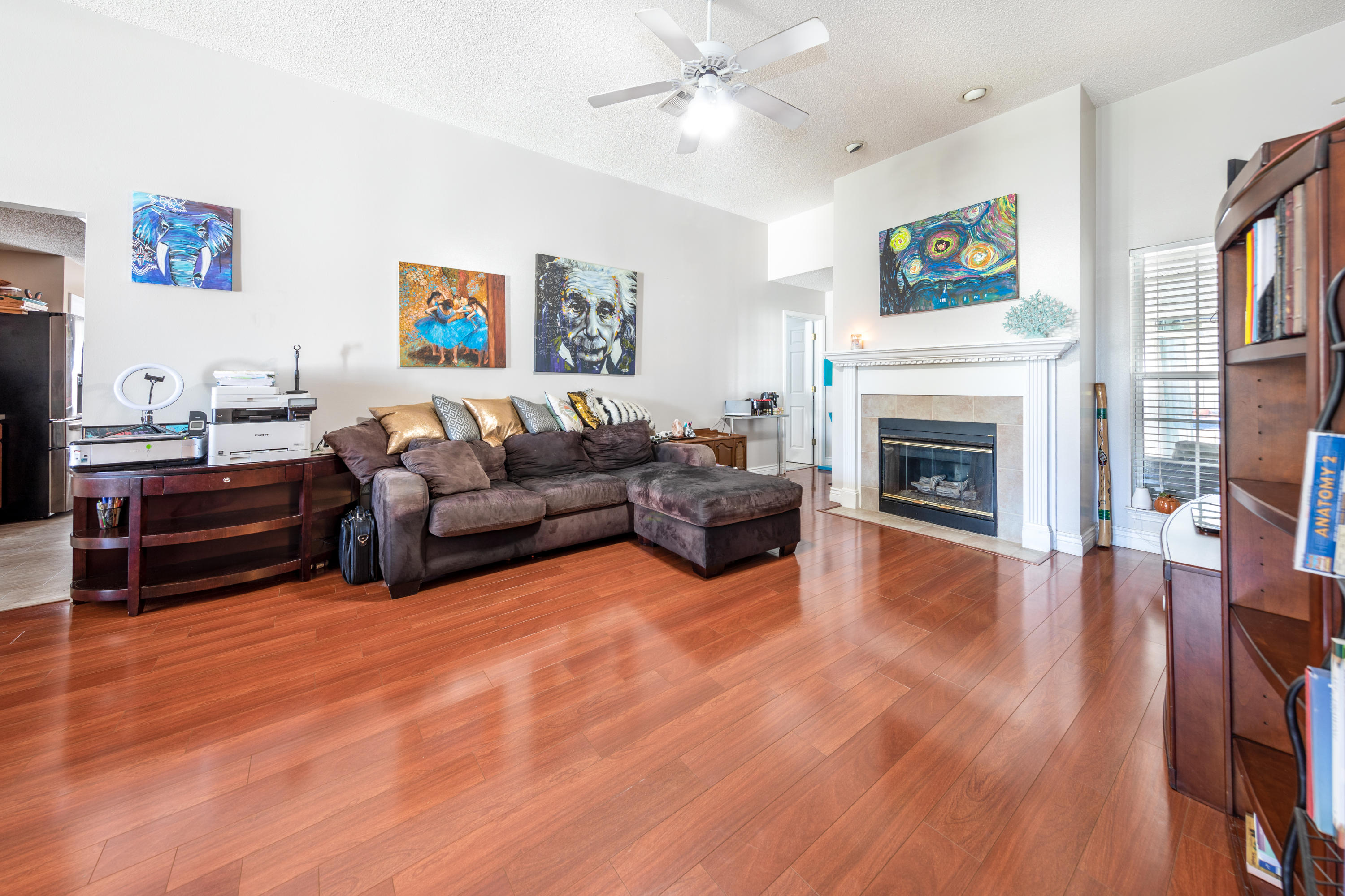 HUNTERS RUN S/D - Residential