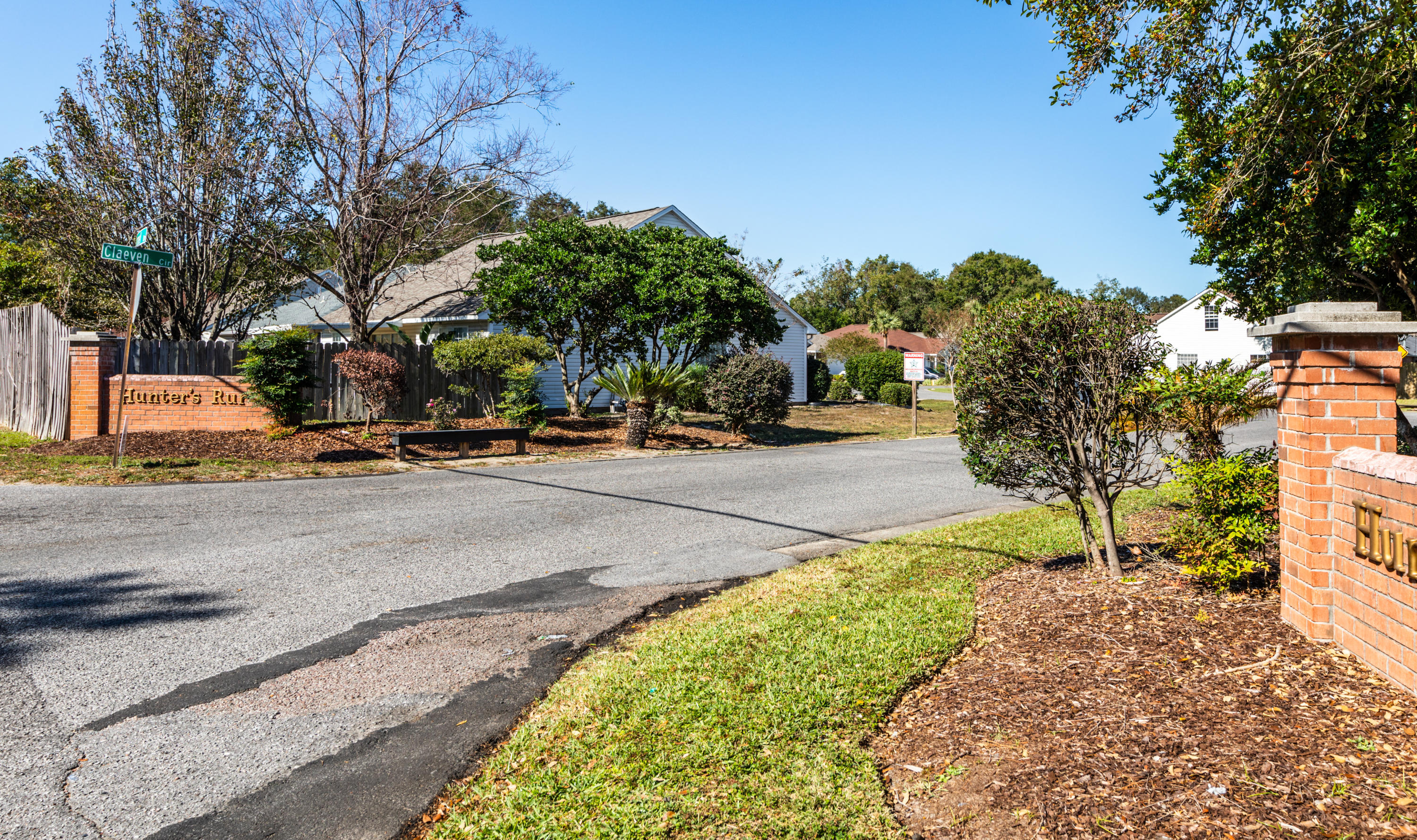 HUNTERS RUN S/D - Residential