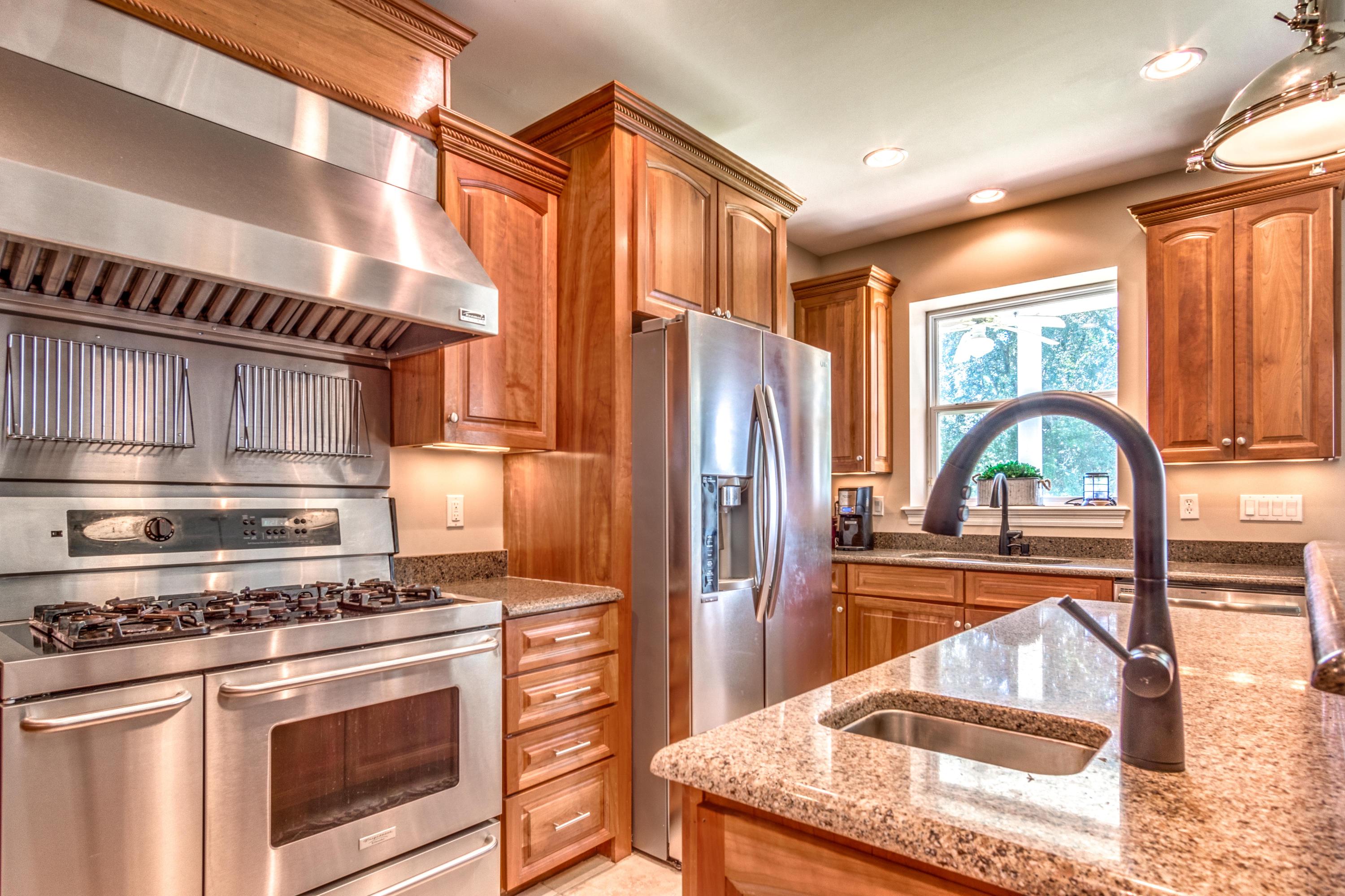 HIDDEN CREEK AT HOLLEY BY THE SEA - Residential