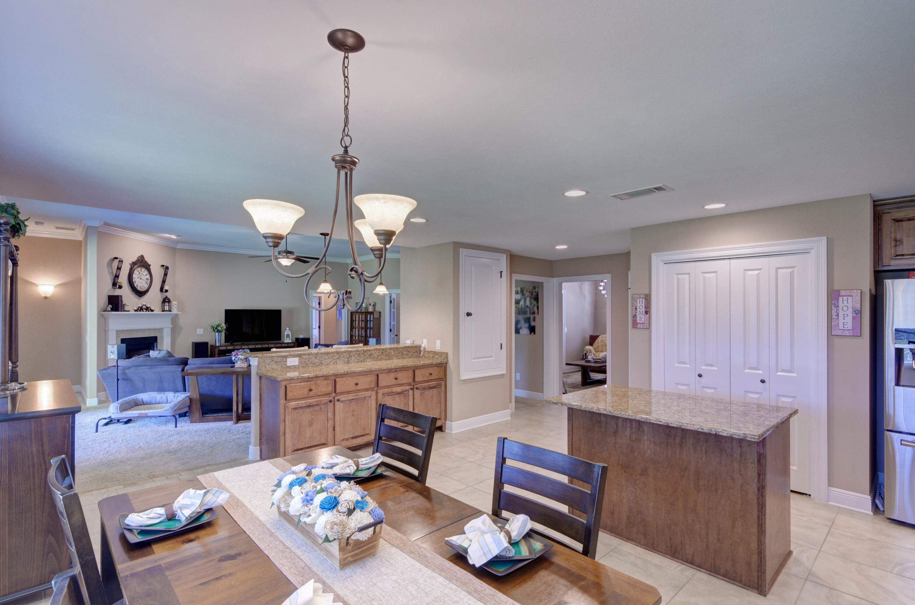 HOLLEY BY THE SEA - Residential