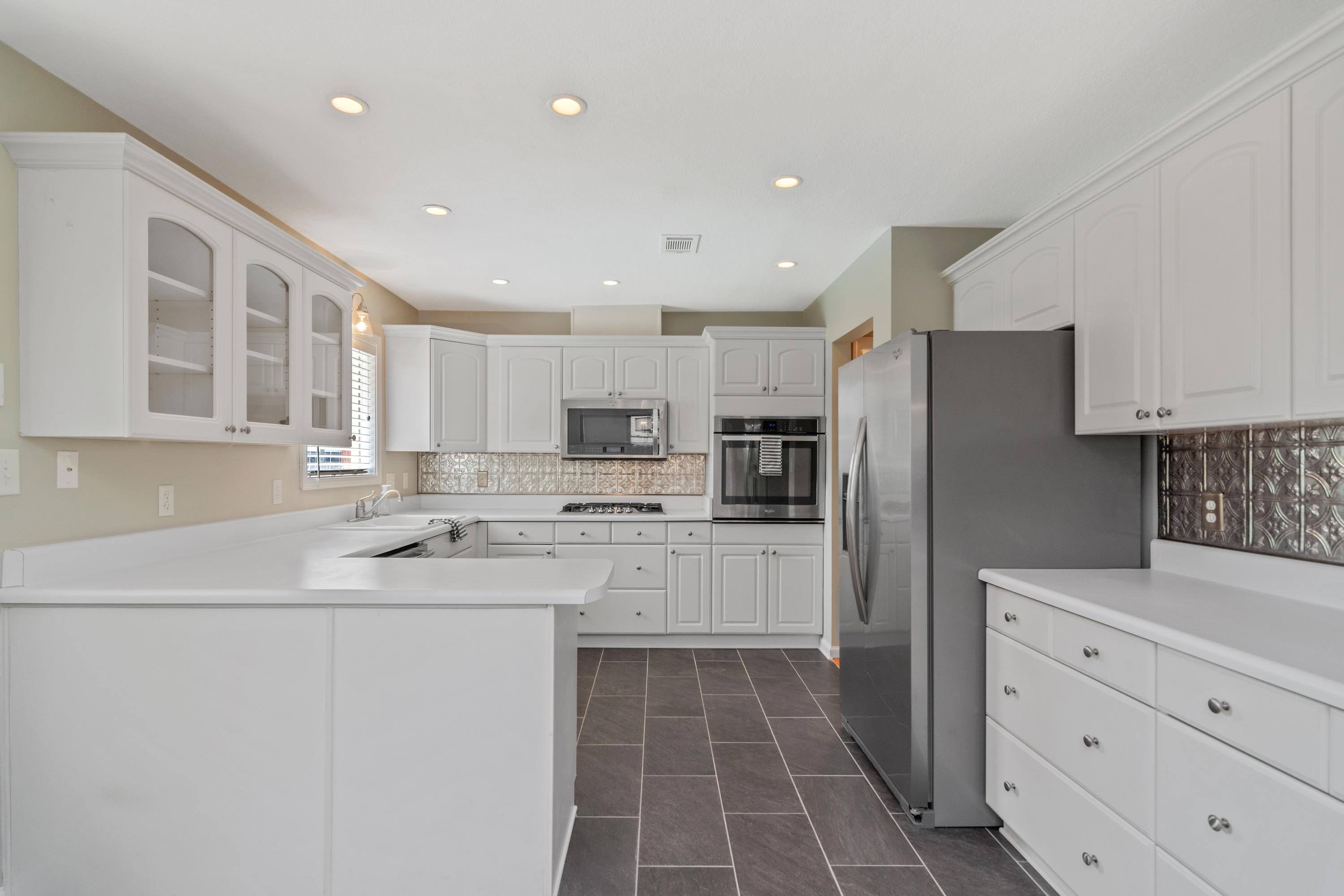 BAYOU WOODS 1ST ADDN - Residential