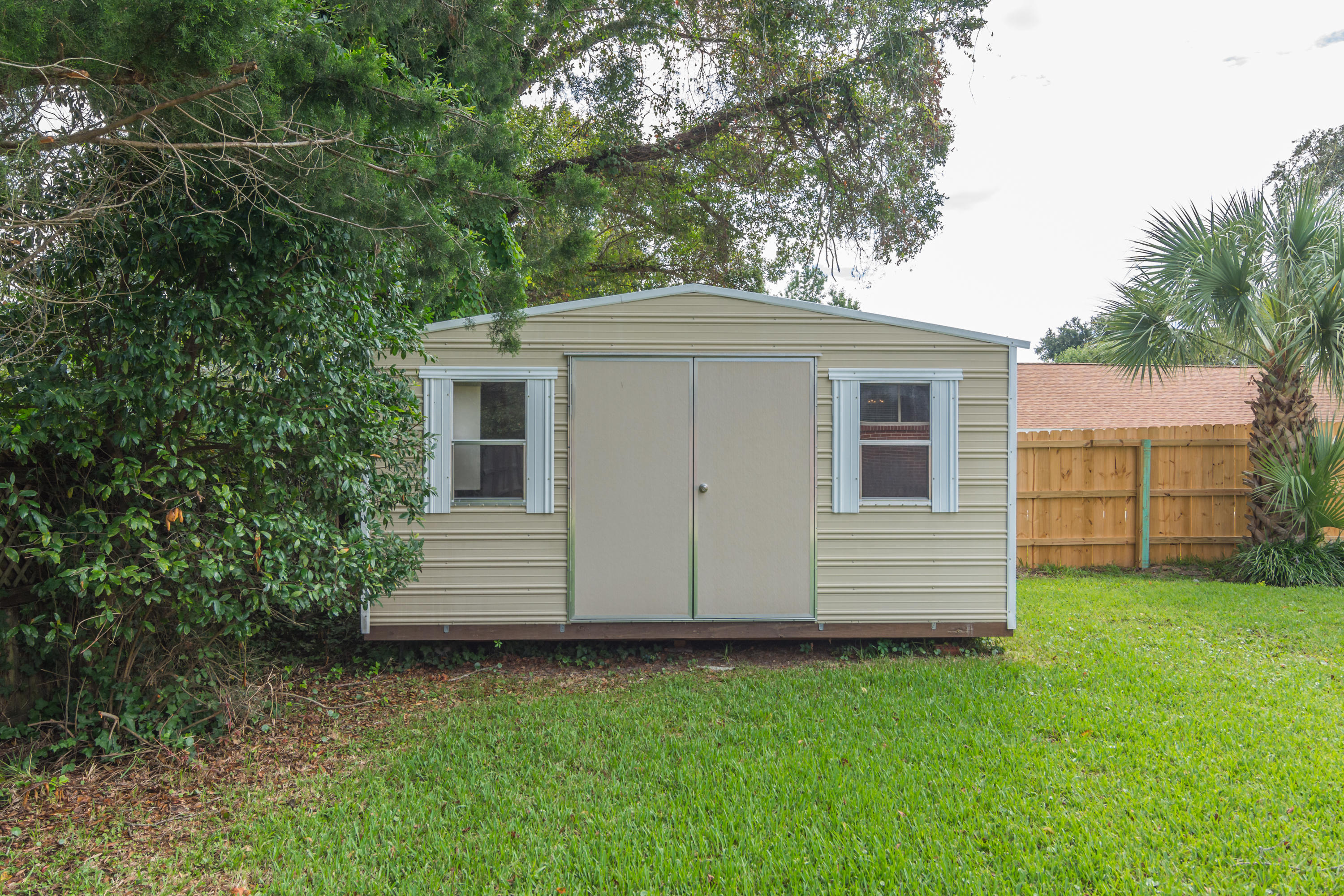 BAYOU WOODS 1ST ADDN - Residential