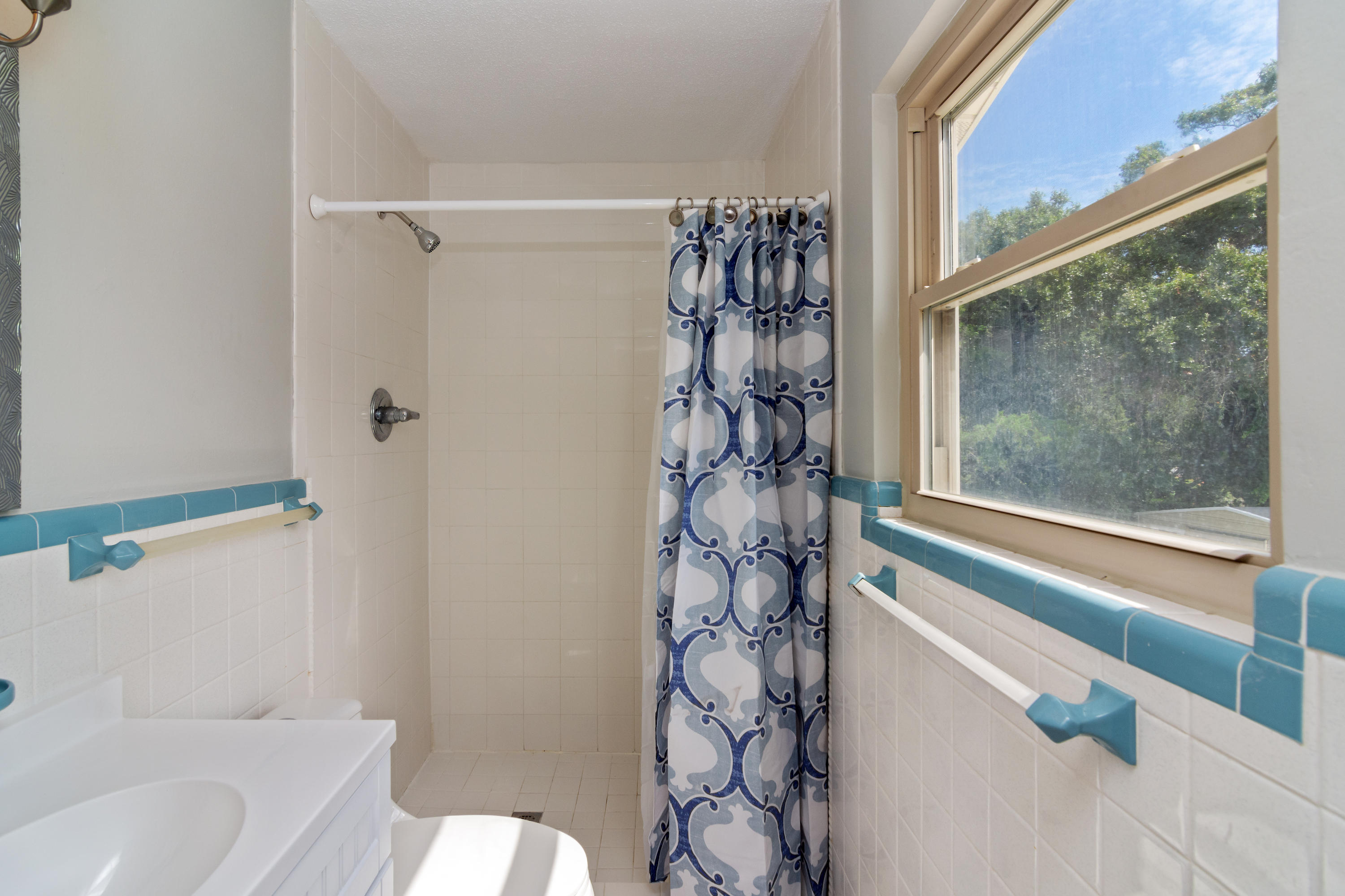 BAYOU WOODS 1ST ADDN - Residential