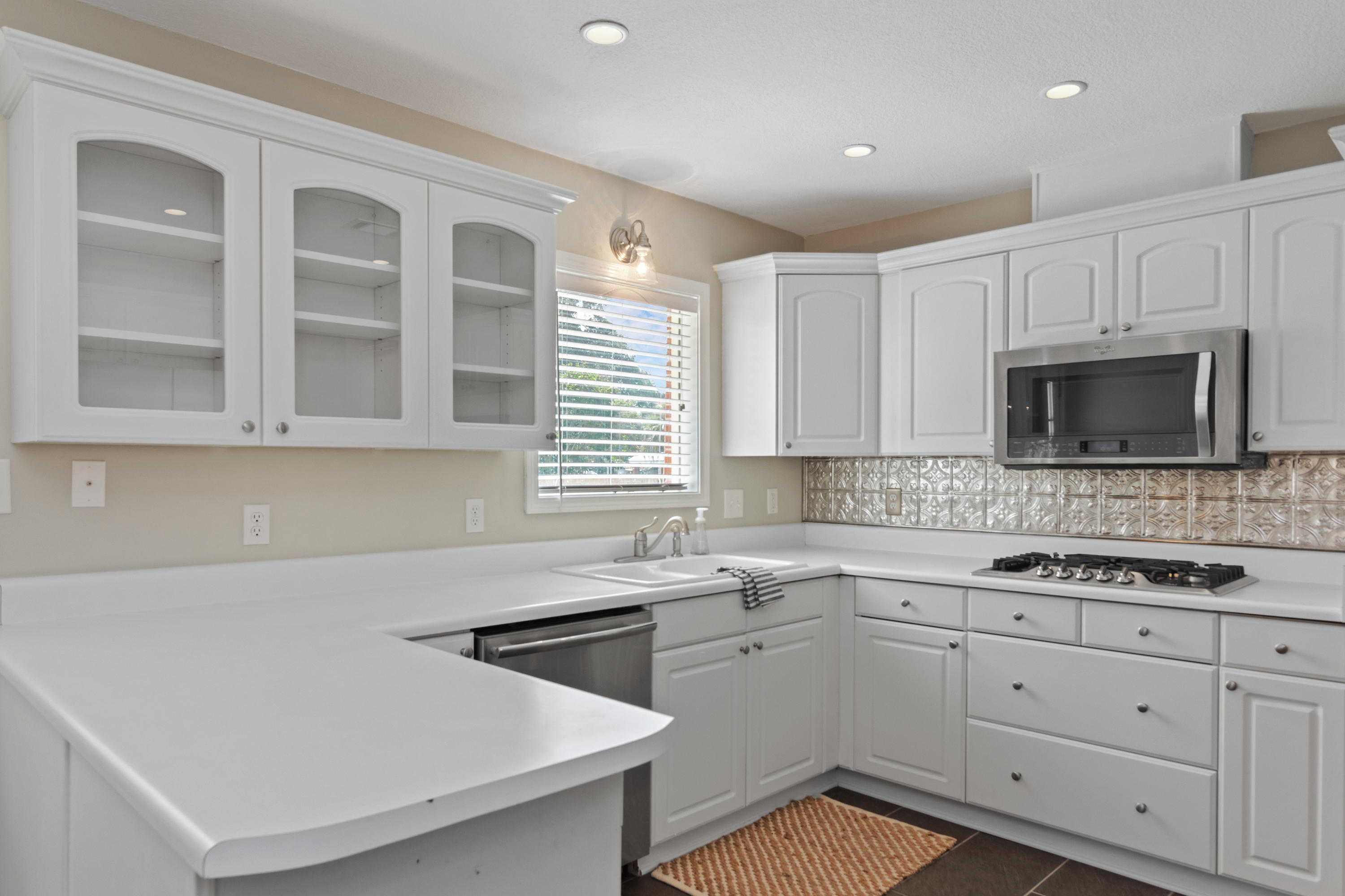 BAYOU WOODS 1ST ADDN - Residential