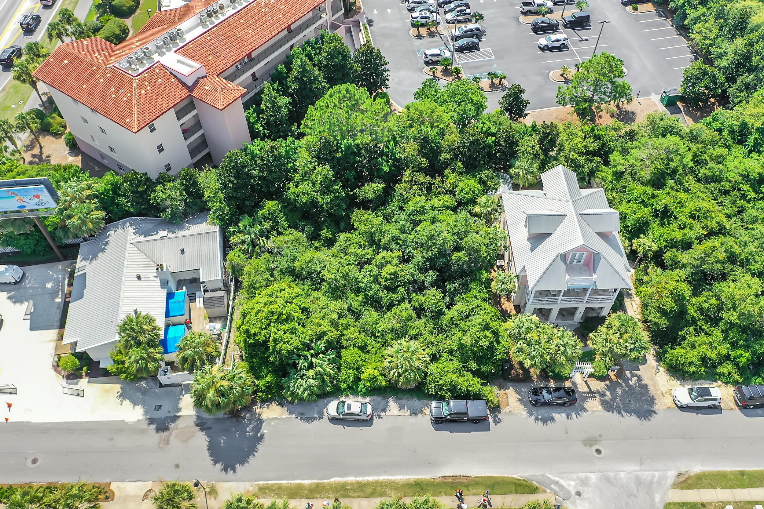 FRANGISTA BEACH - Land