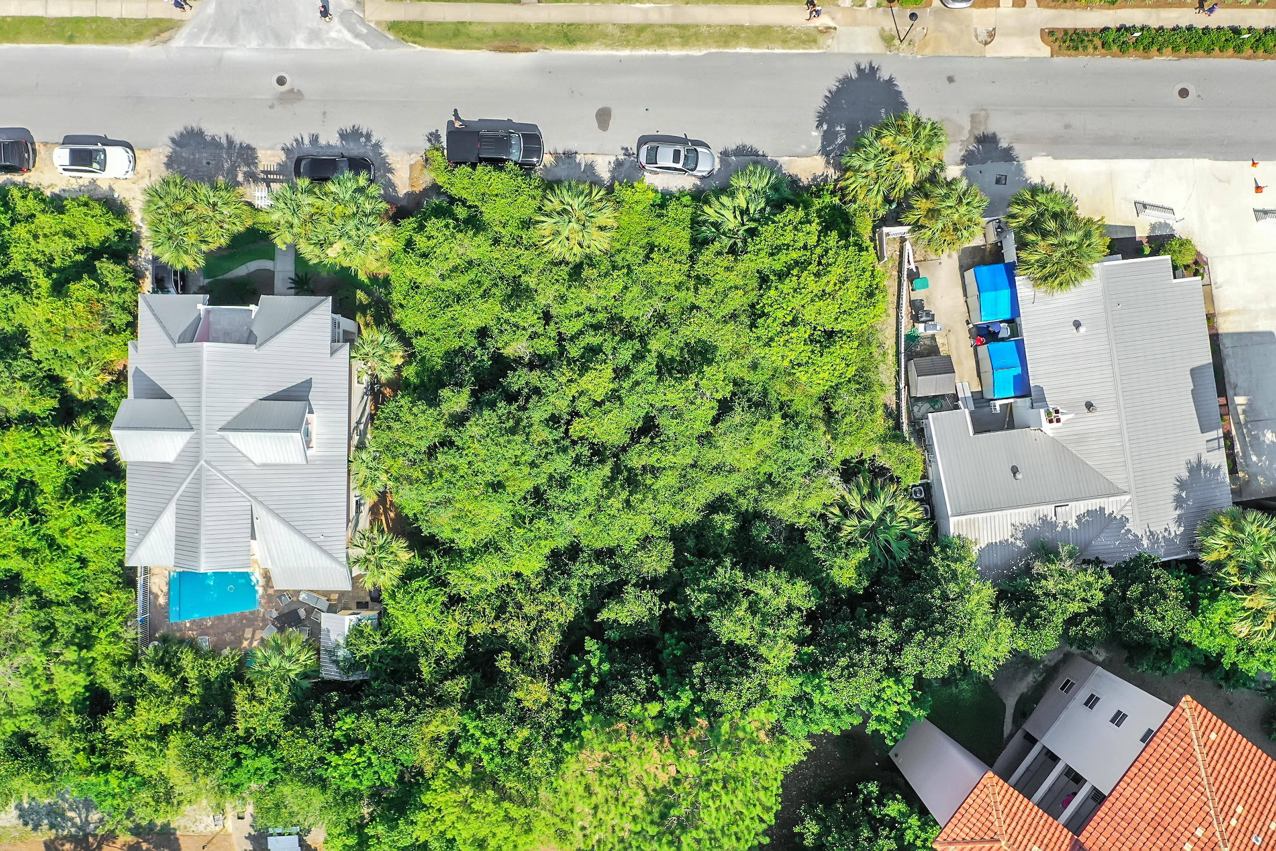 FRANGISTA BEACH - Land