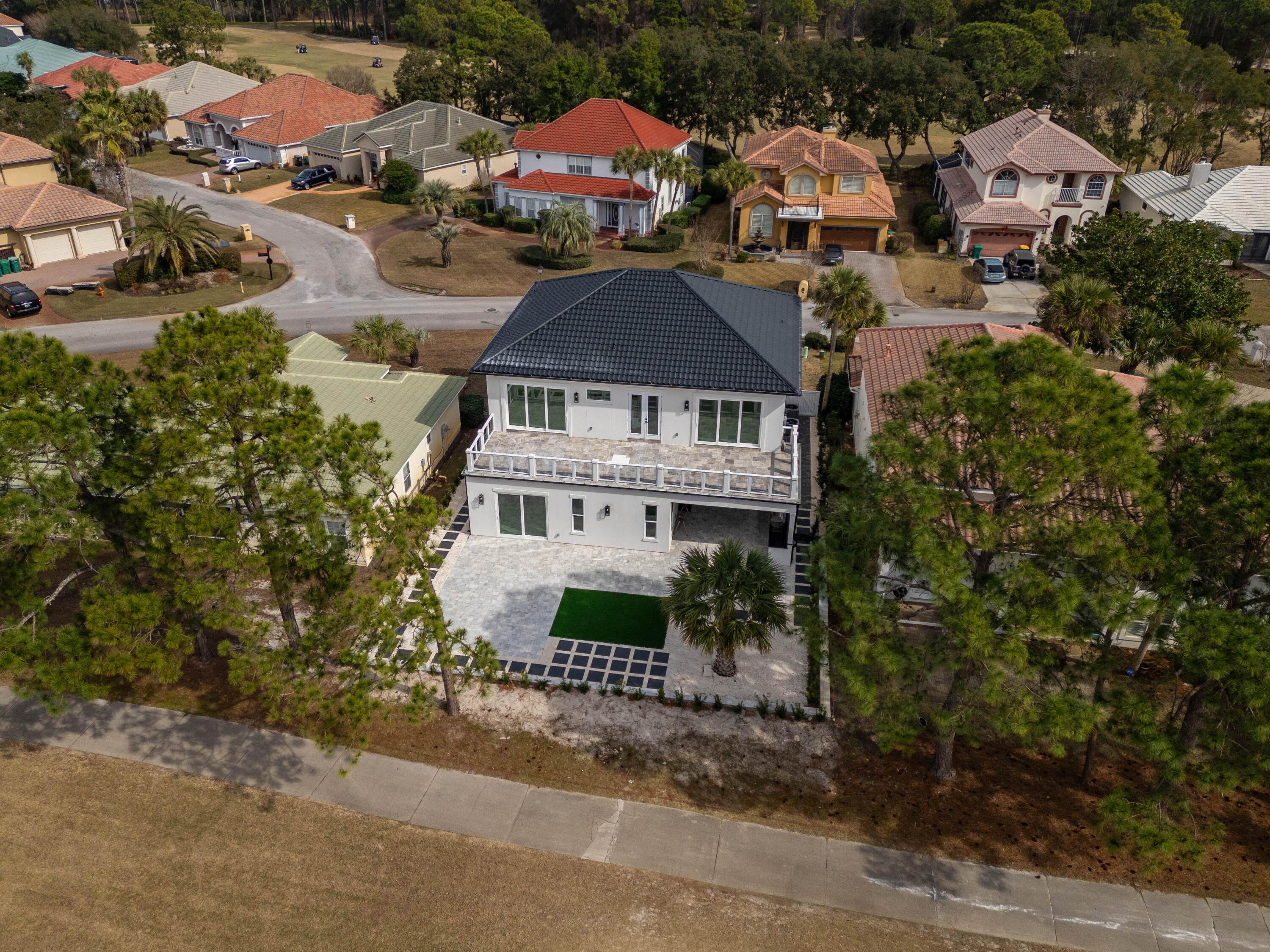 EMERALD BAY PH 1A - Residential