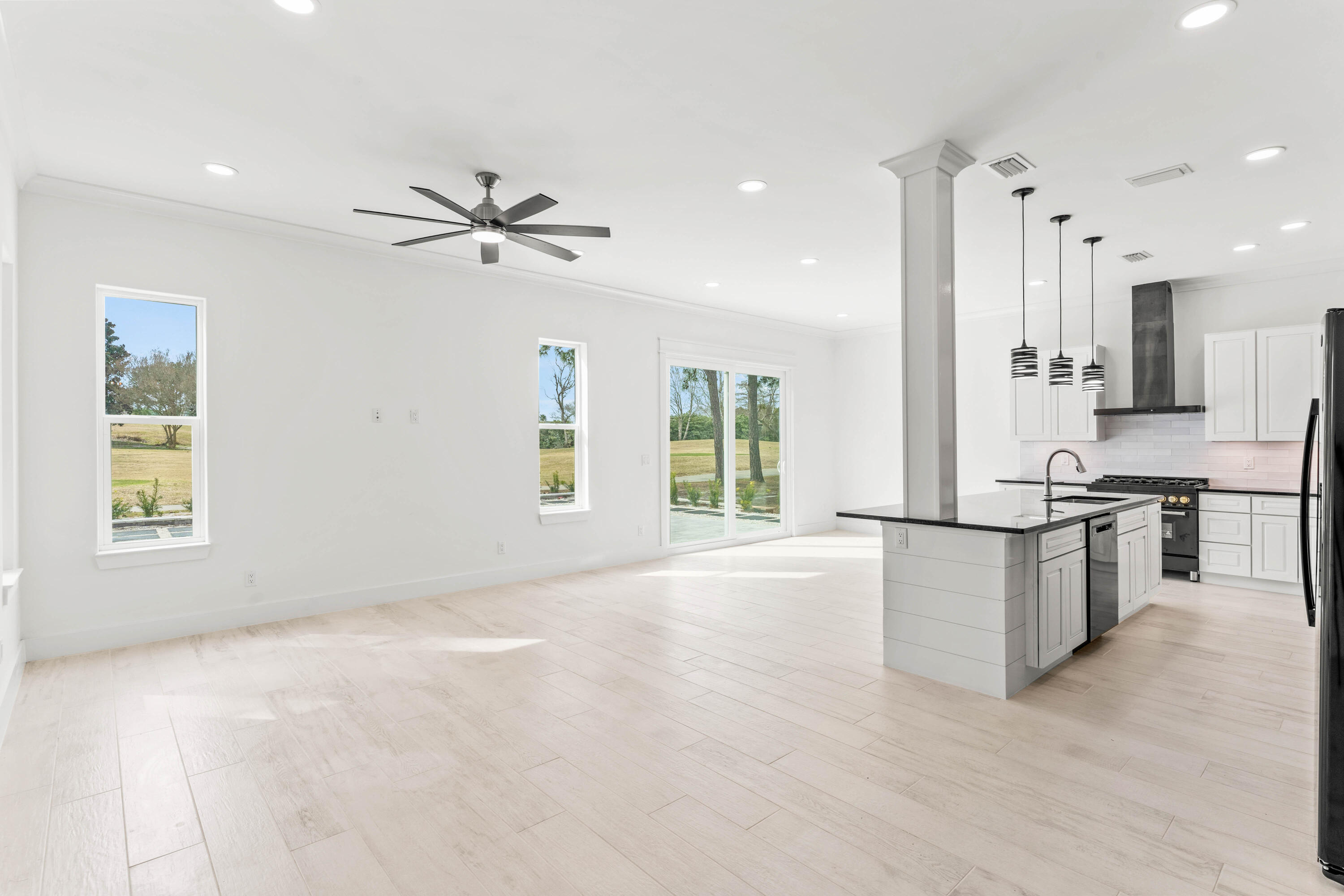EMERALD BAY PH 1A - Residential