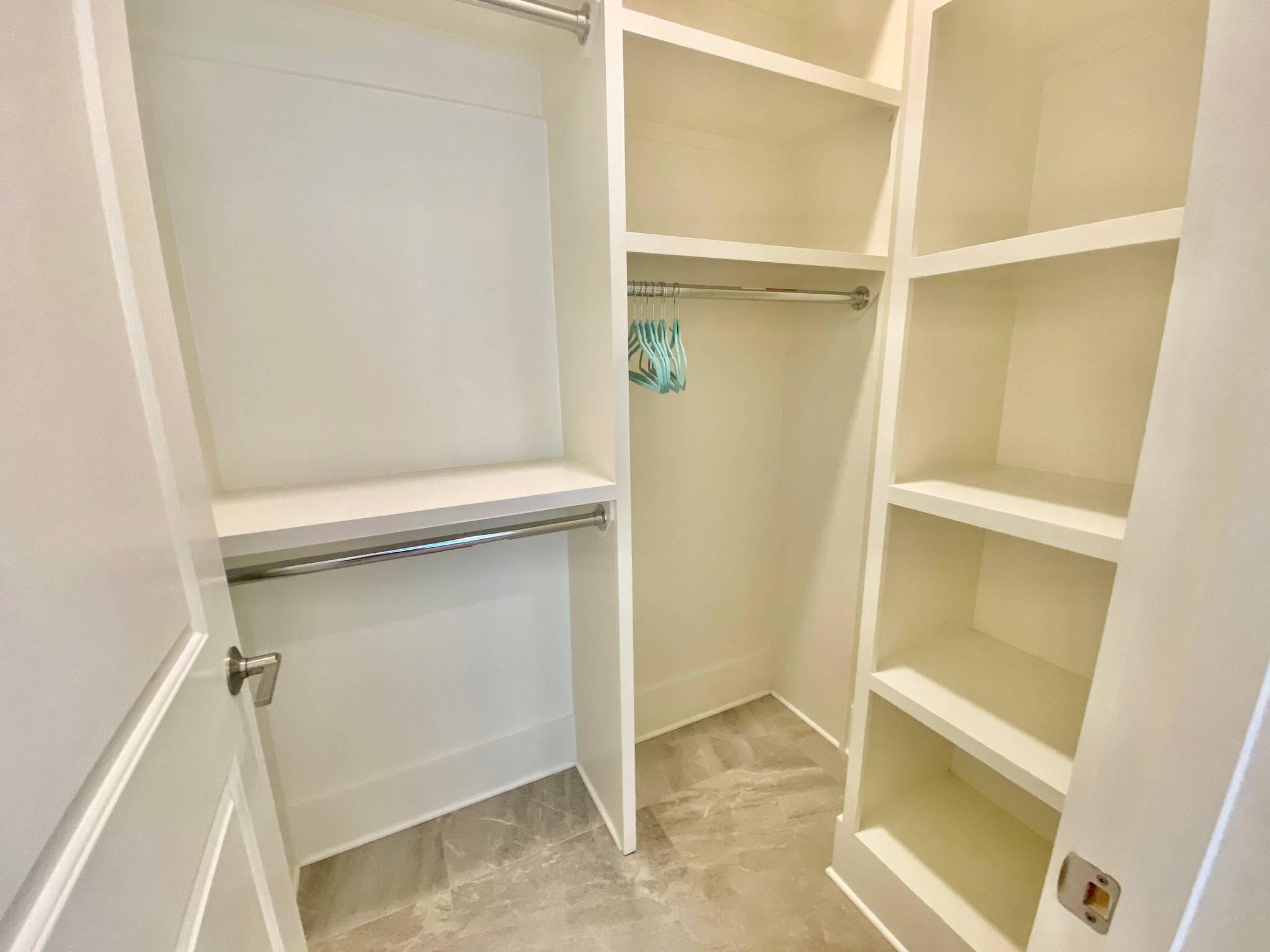 LAKESIDE AT BLUE MOUNTAIN BEACH - Residential