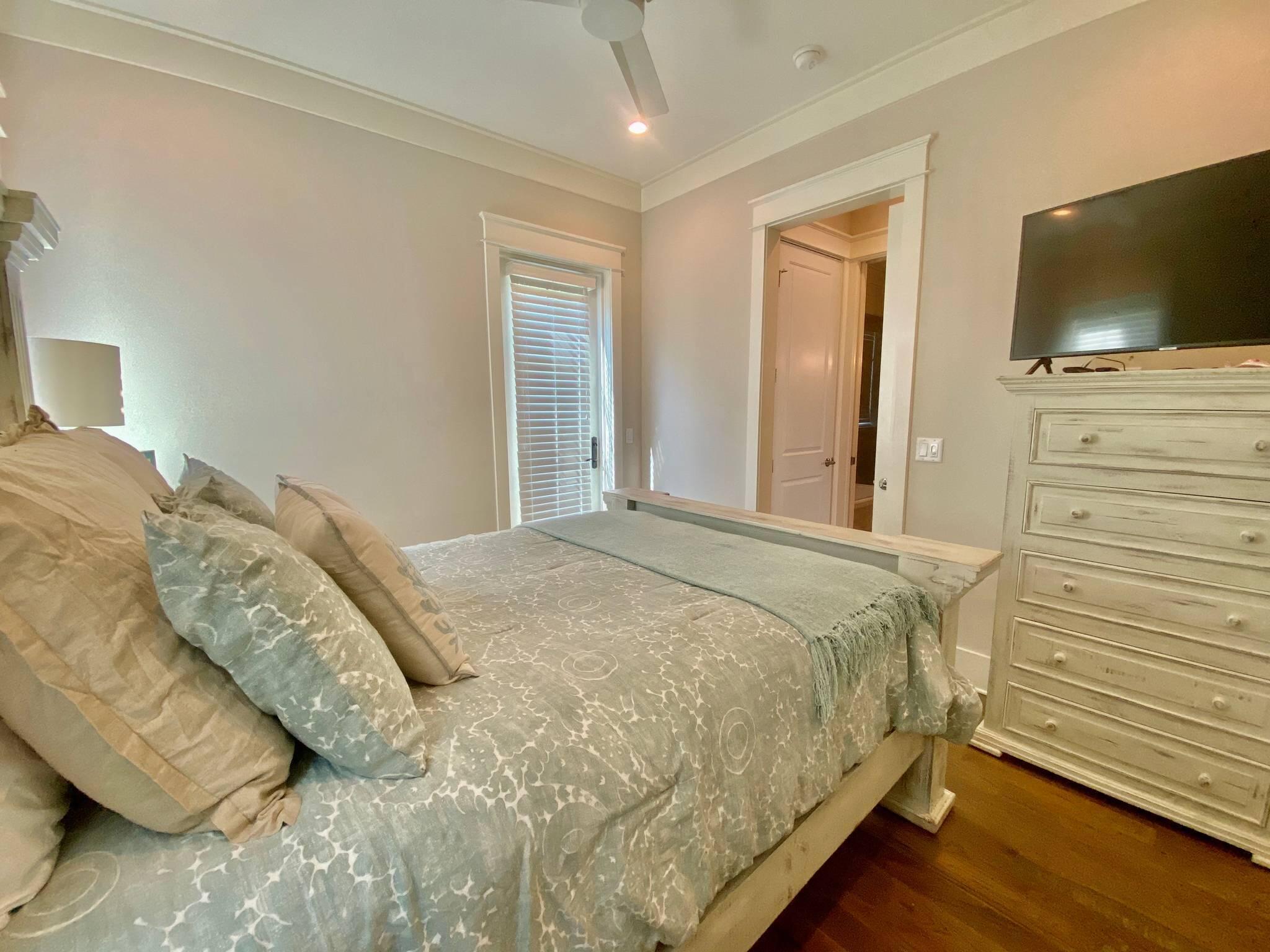 LAKESIDE AT BLUE MOUNTAIN BEACH - Residential