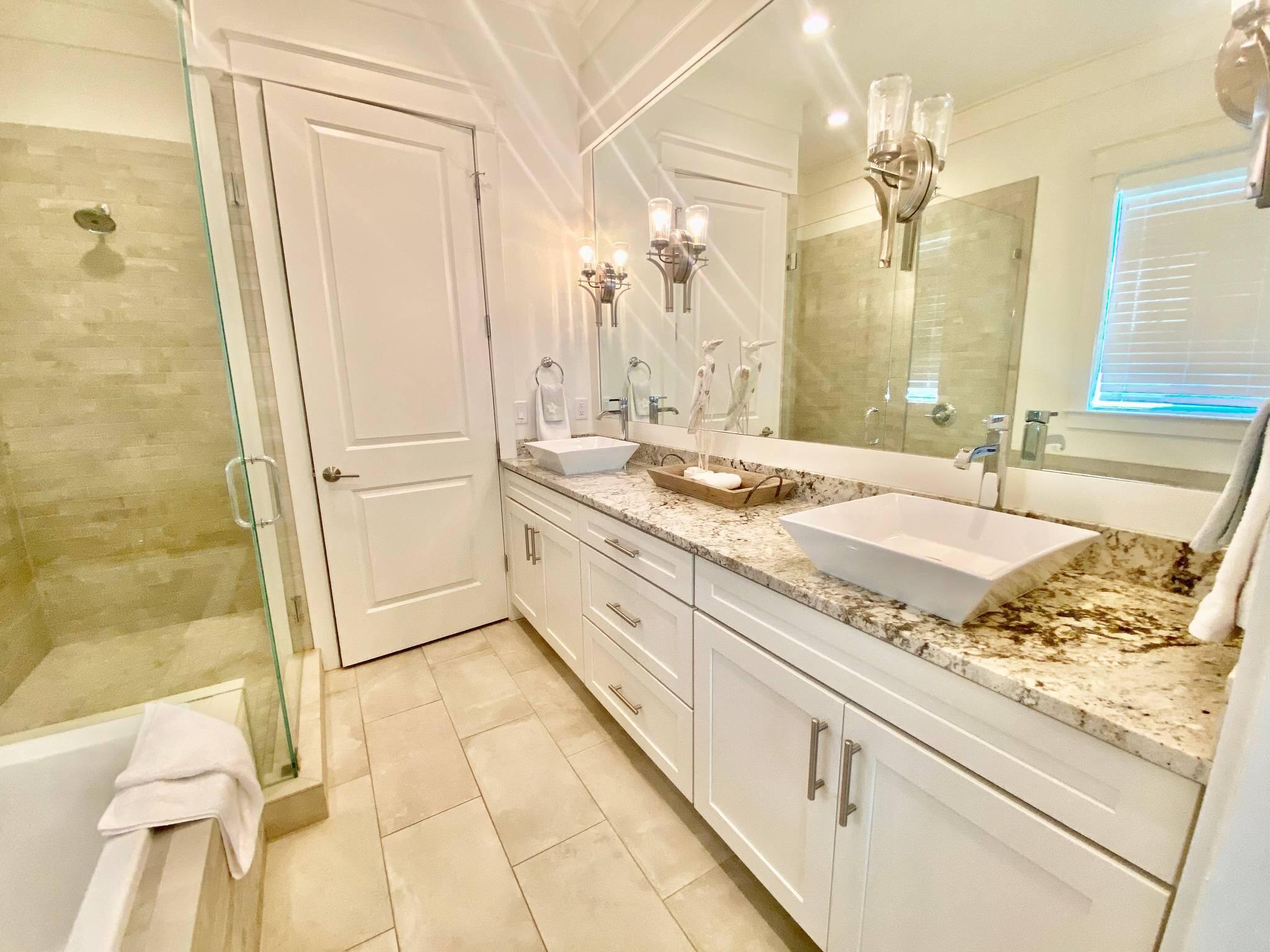 LAKESIDE AT BLUE MOUNTAIN BEACH - Residential