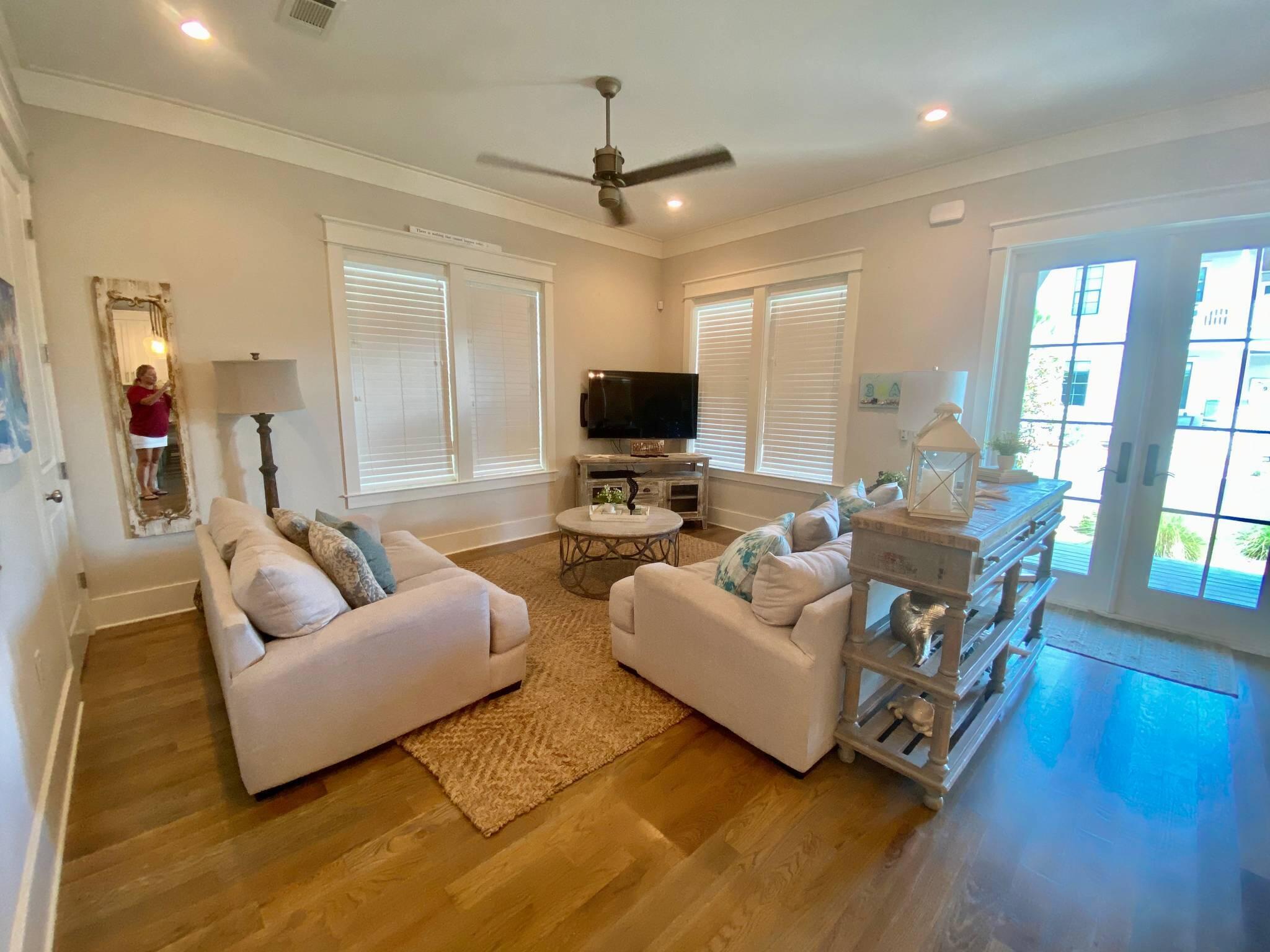 LAKESIDE AT BLUE MOUNTAIN BEACH - Residential