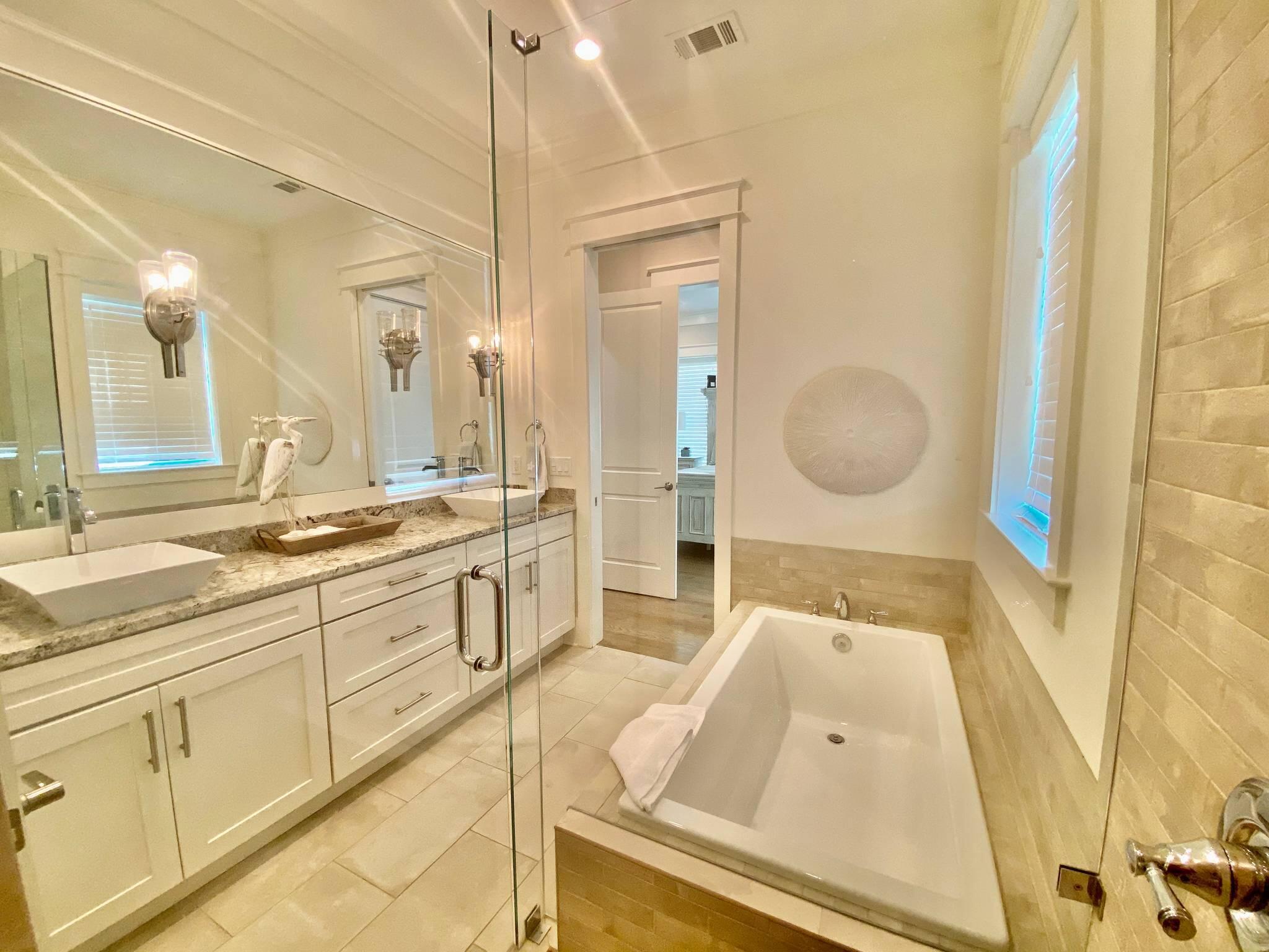 LAKESIDE AT BLUE MOUNTAIN BEACH - Residential