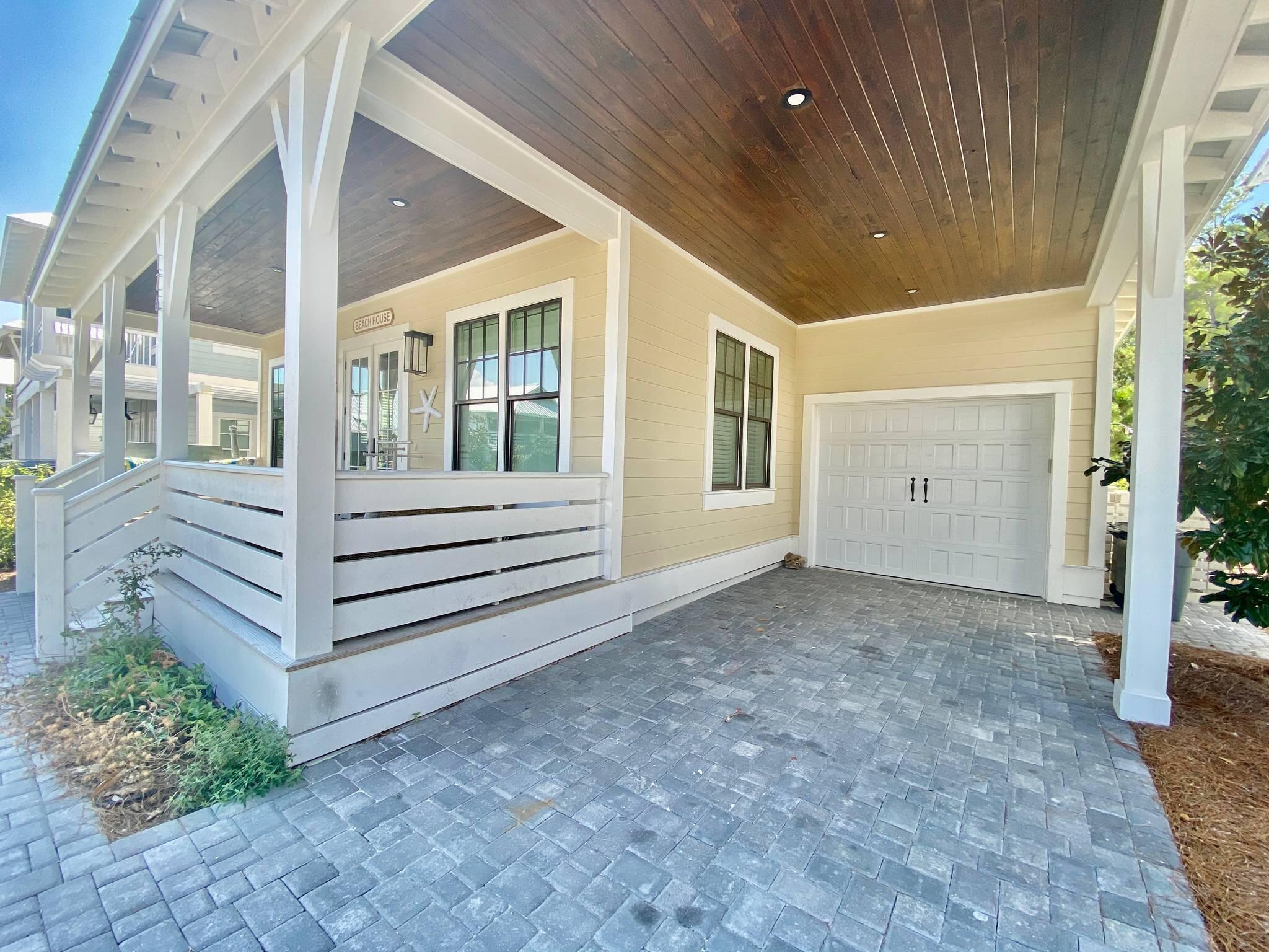 LAKESIDE AT BLUE MOUNTAIN BEACH - Residential