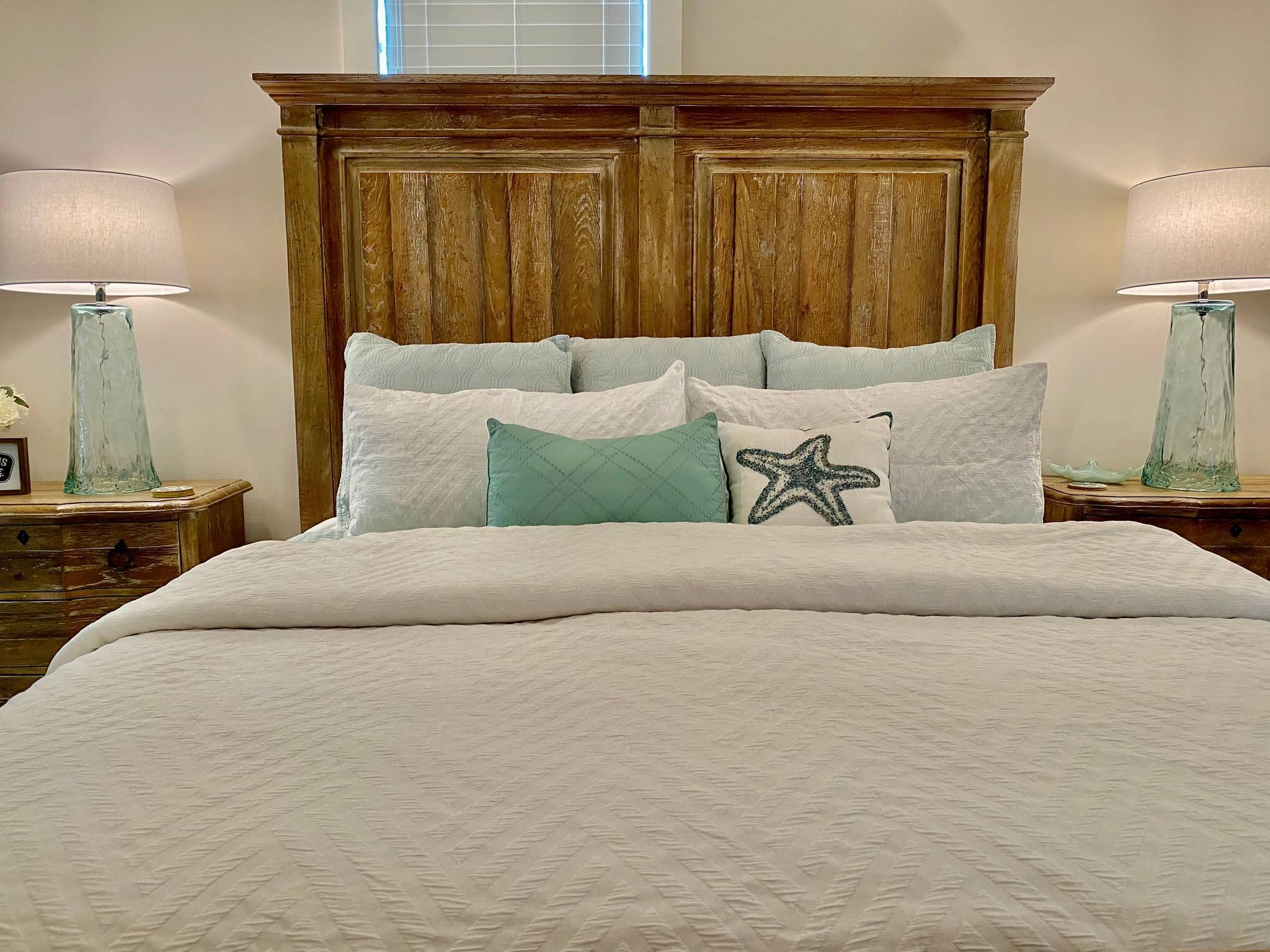 LAKESIDE AT BLUE MOUNTAIN BEACH - Residential